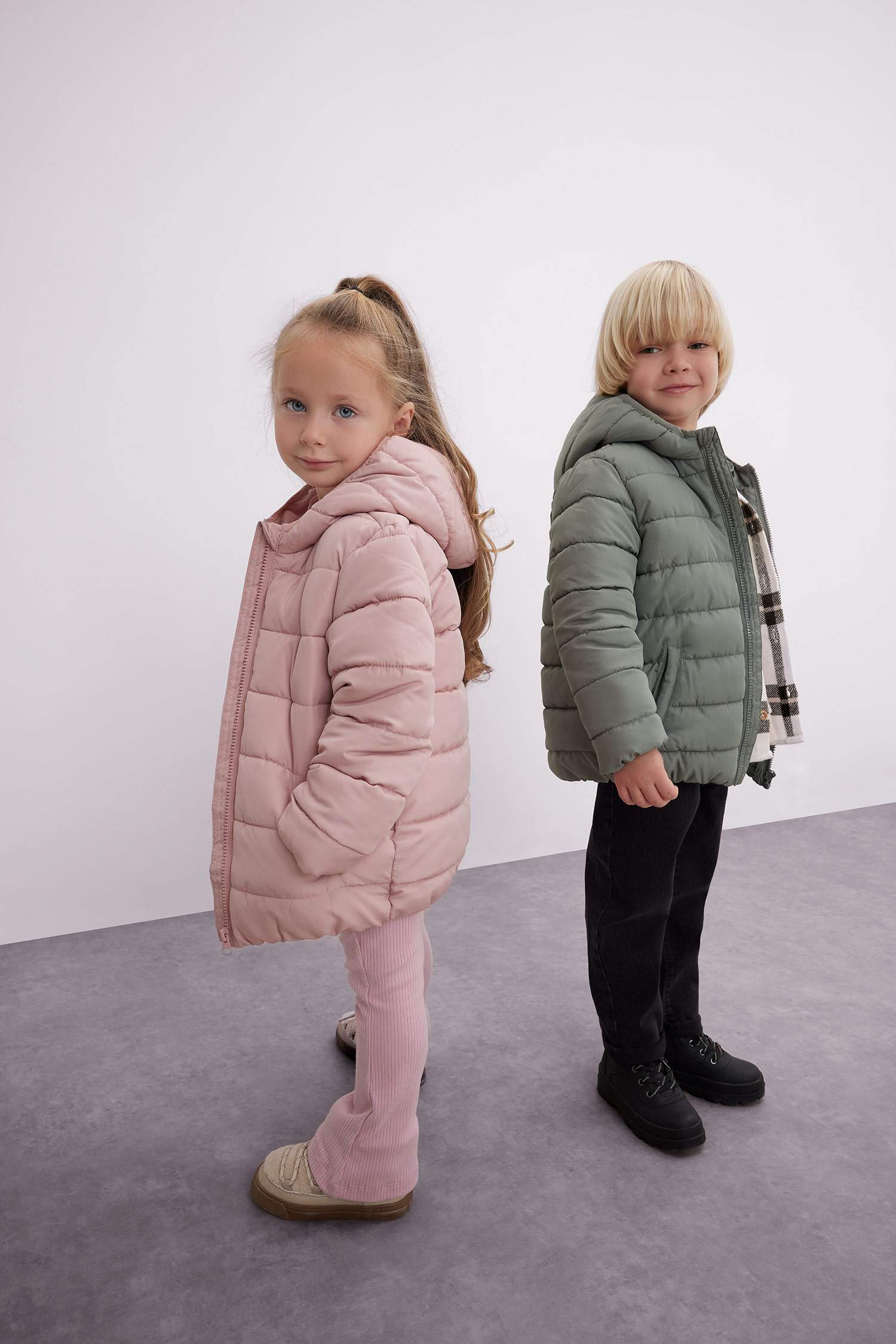 Kız Bebek Su itici Beli Lastikli Kapüşonlu Fermuarlı Şişme Mont