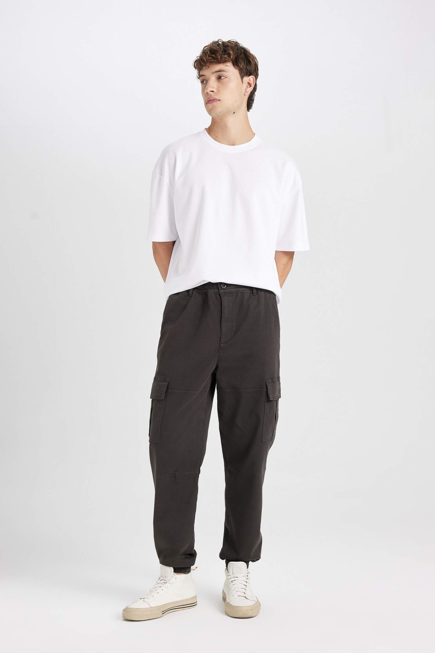 Regular Fit Jogger Cargo Pants