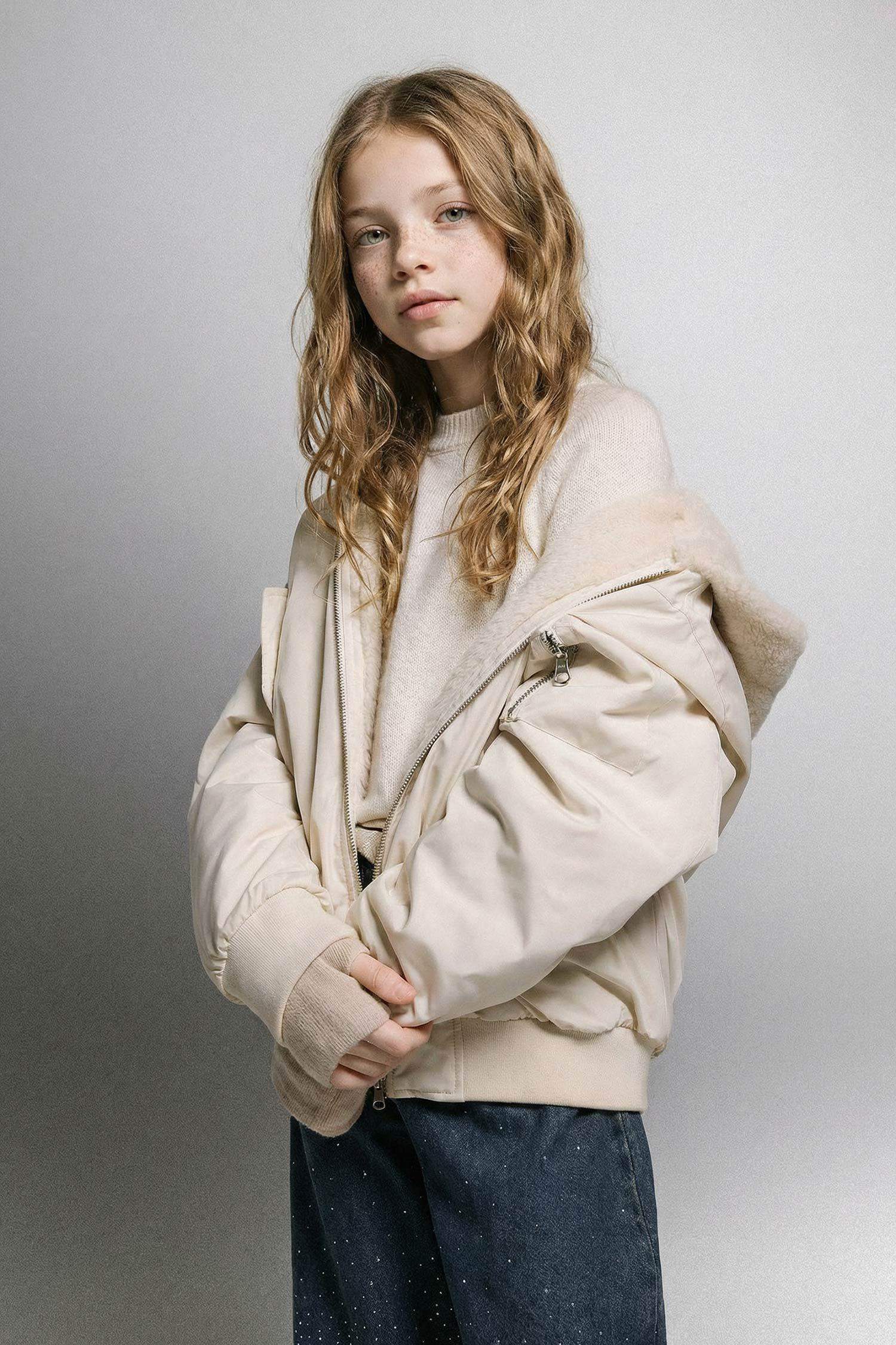 جاكيت دودون ذو وجهين بغطاء للرأس