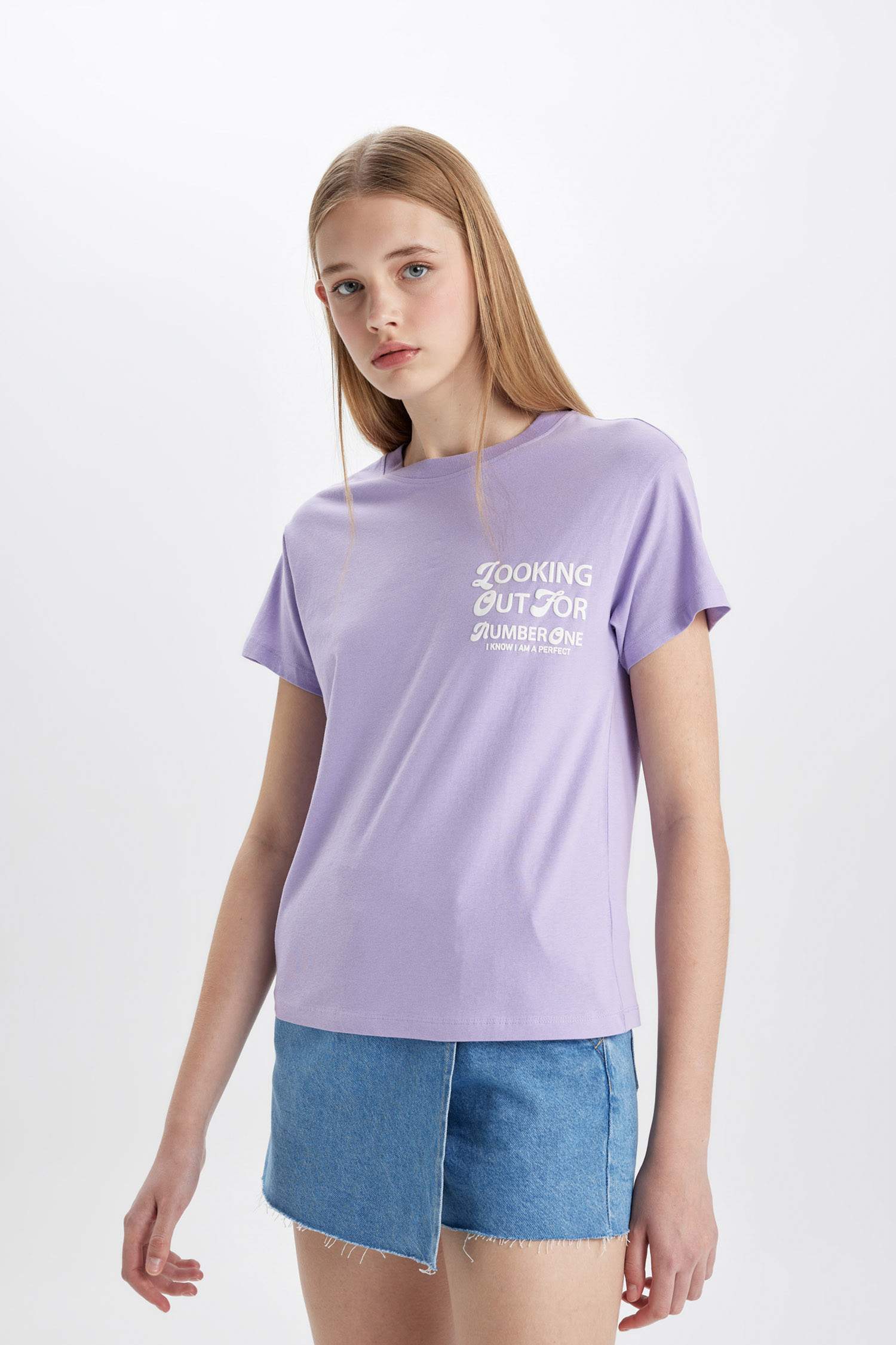 Футболка стандартного кроя с принтом