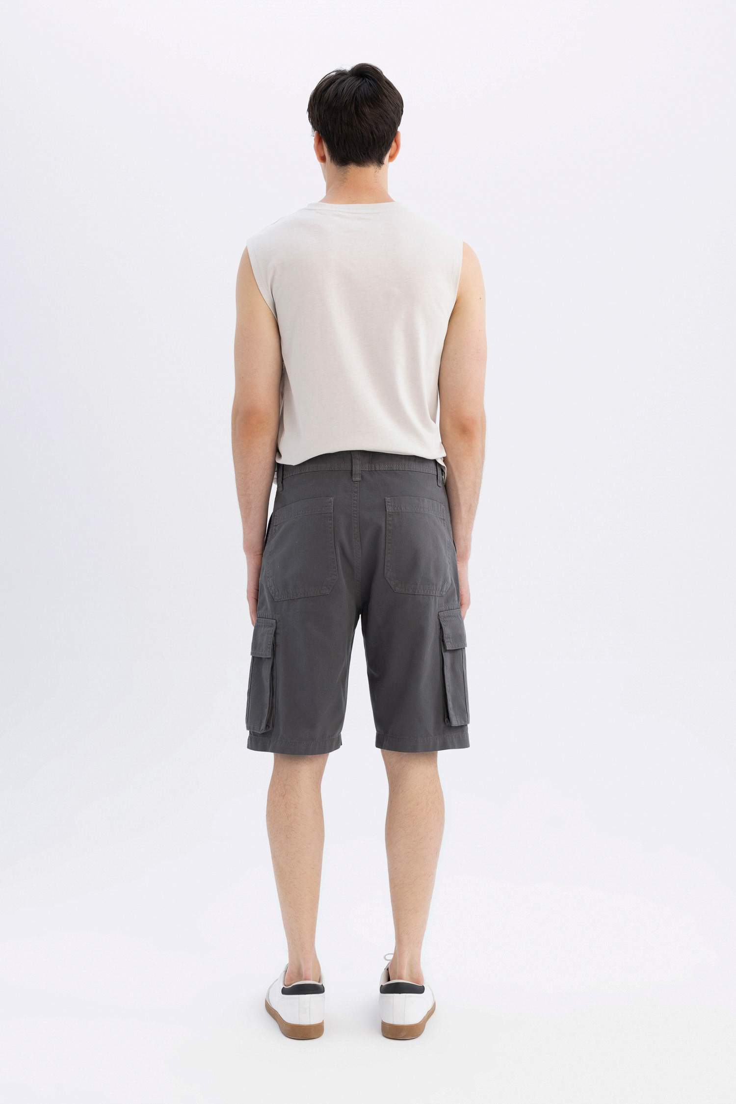 Cargo Fit Gabardine Regular Hem Bermuda