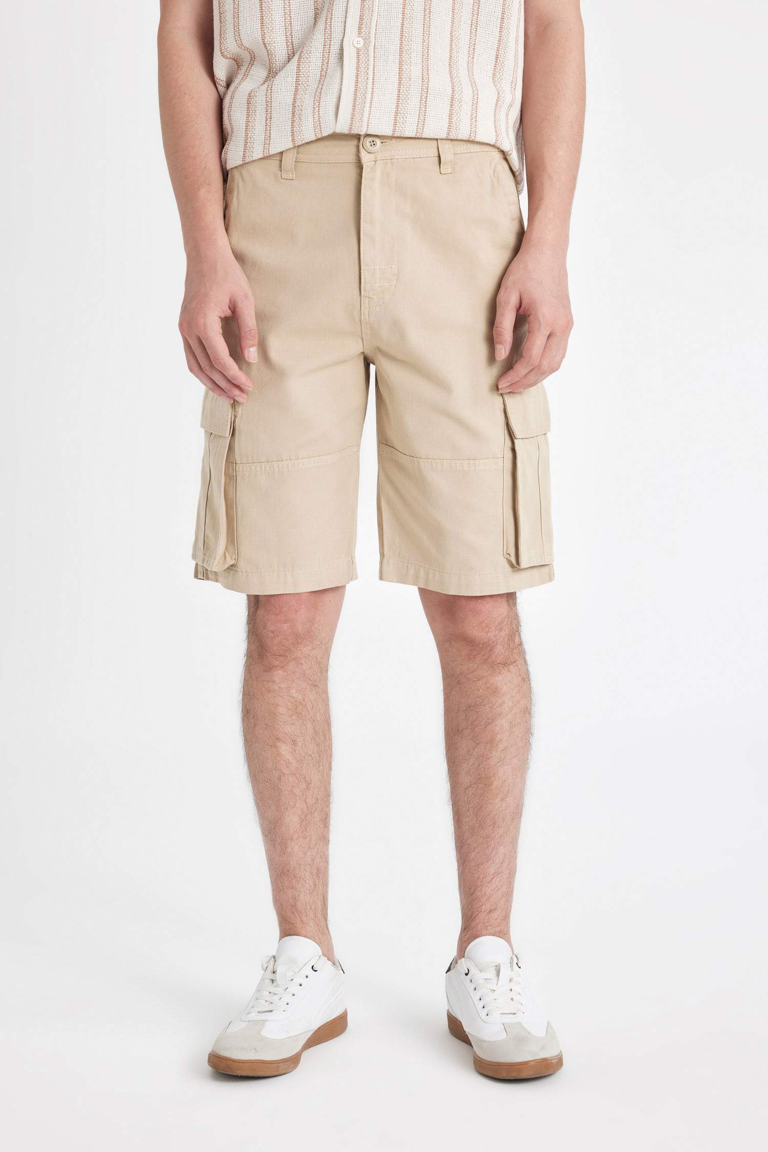 Cargo Fit Gabardine Regular Hem Bermuda