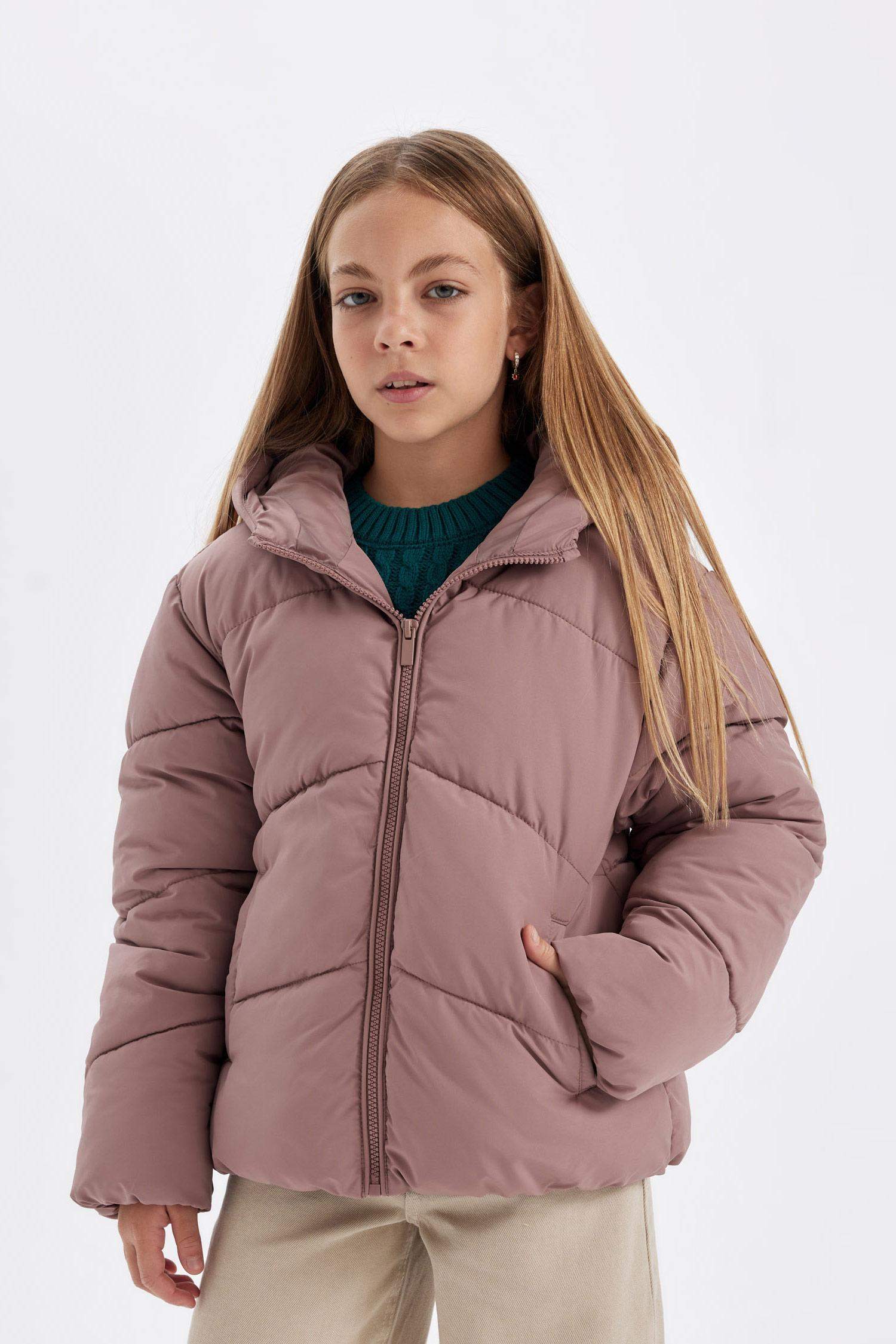 Қыздарға бас киімді Пальто