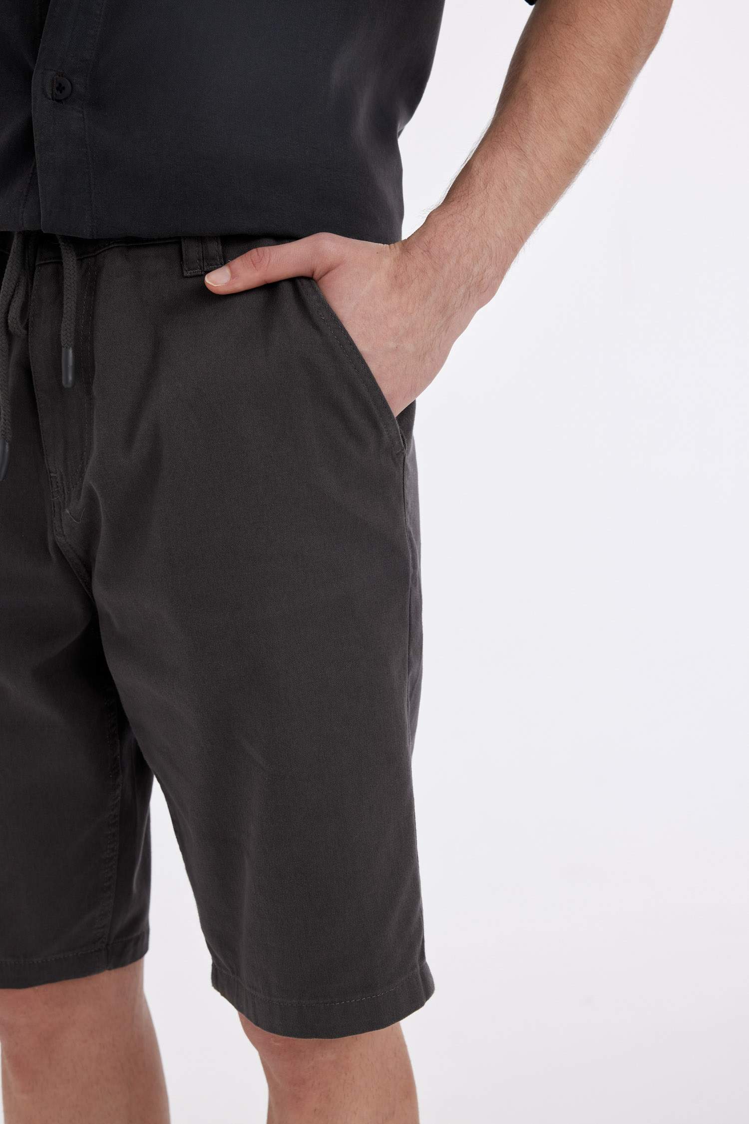 Regular Fit Gabardine Regular Hem Bermuda