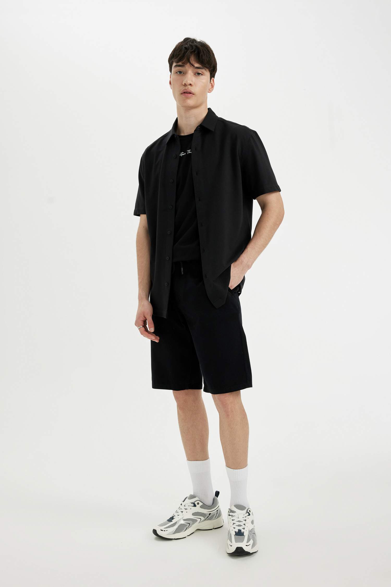 برمودا قطن جبردين قصة عادية ورجل عادية