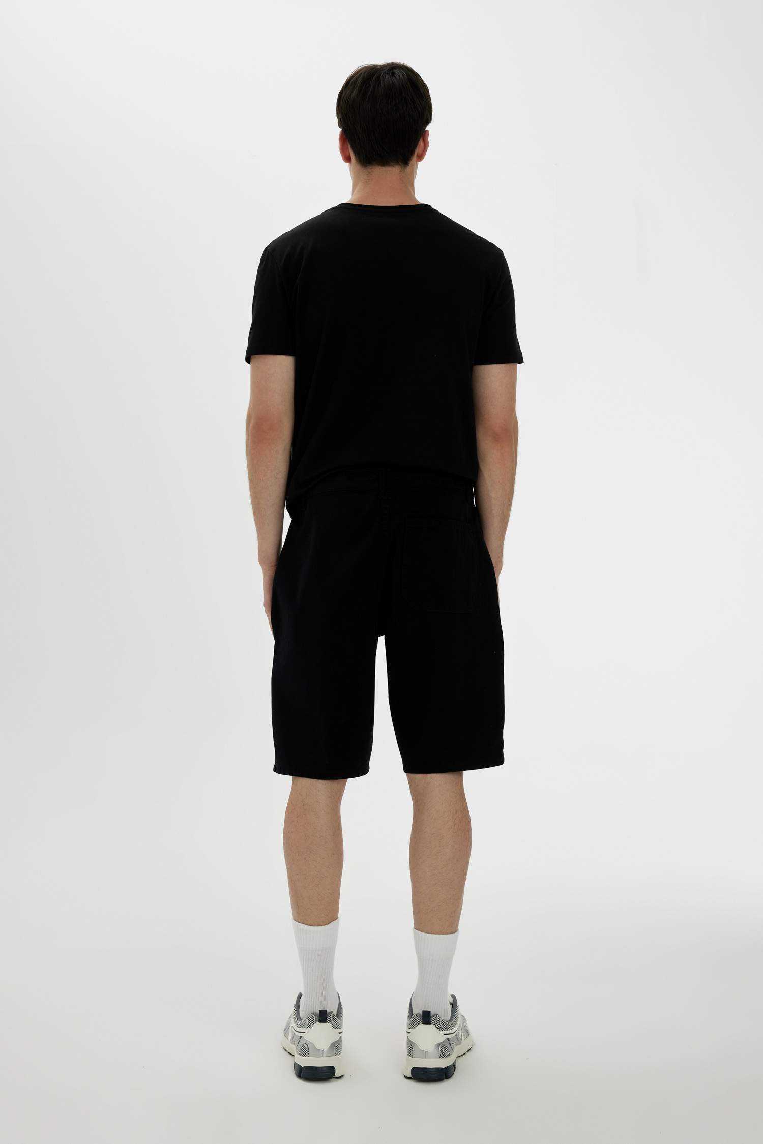 برمودا قطن جبردين قصة عادية ورجل عادية