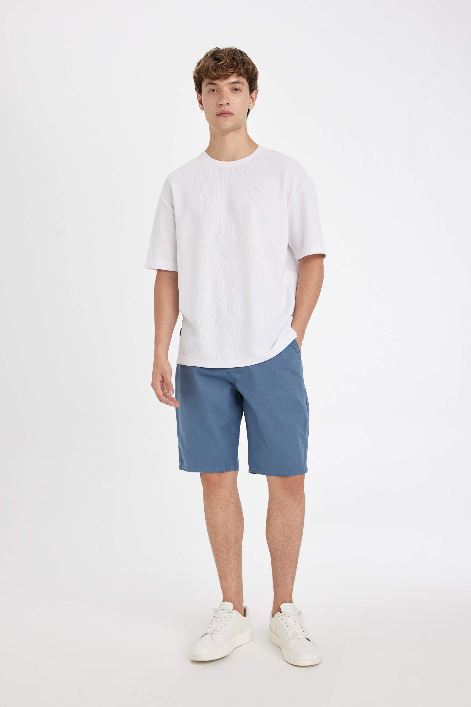 Regular Fit Gabardine Regular Hem Bermuda