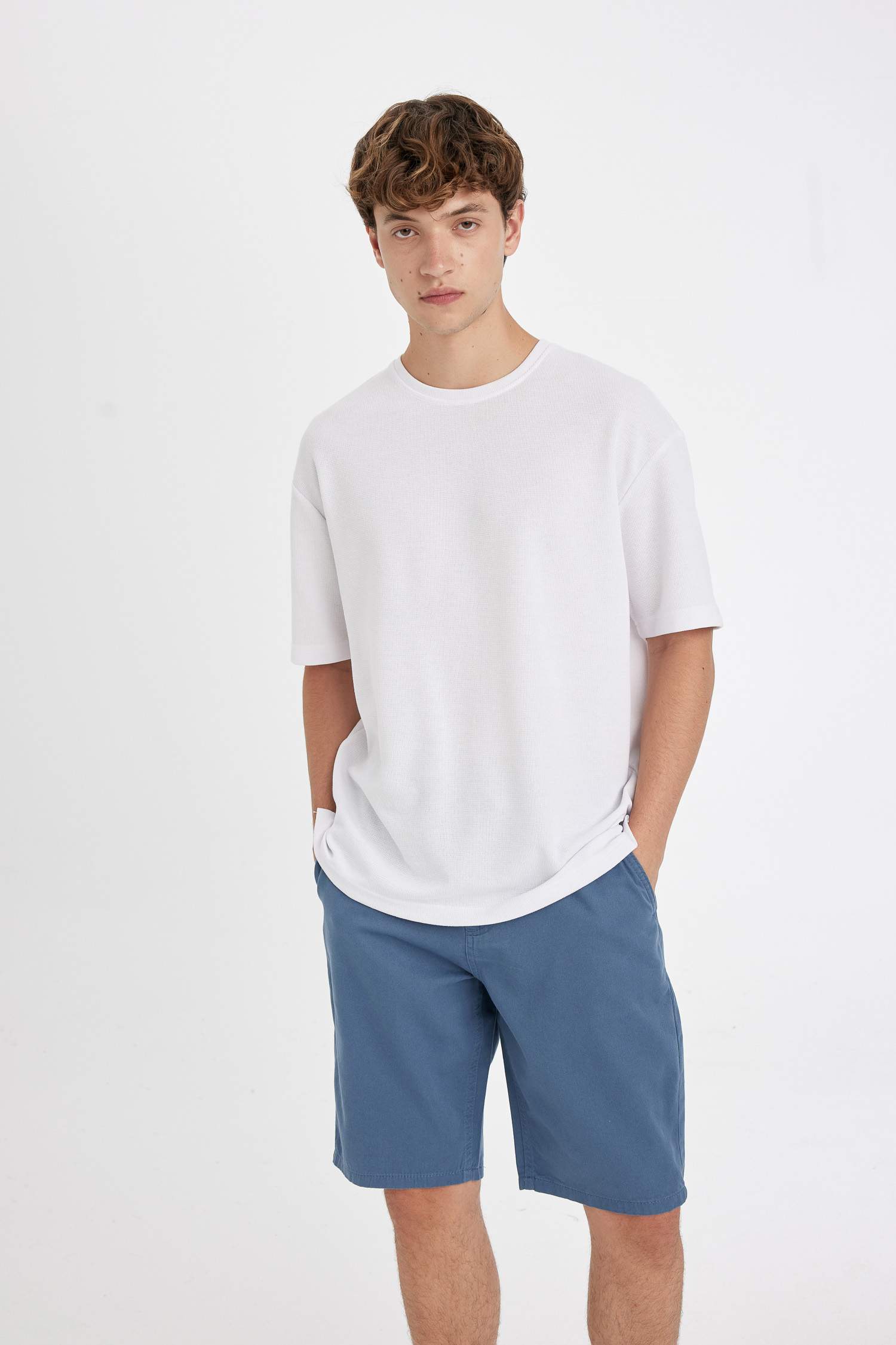 Regular Fit Gabardine Regular Hem Bermuda