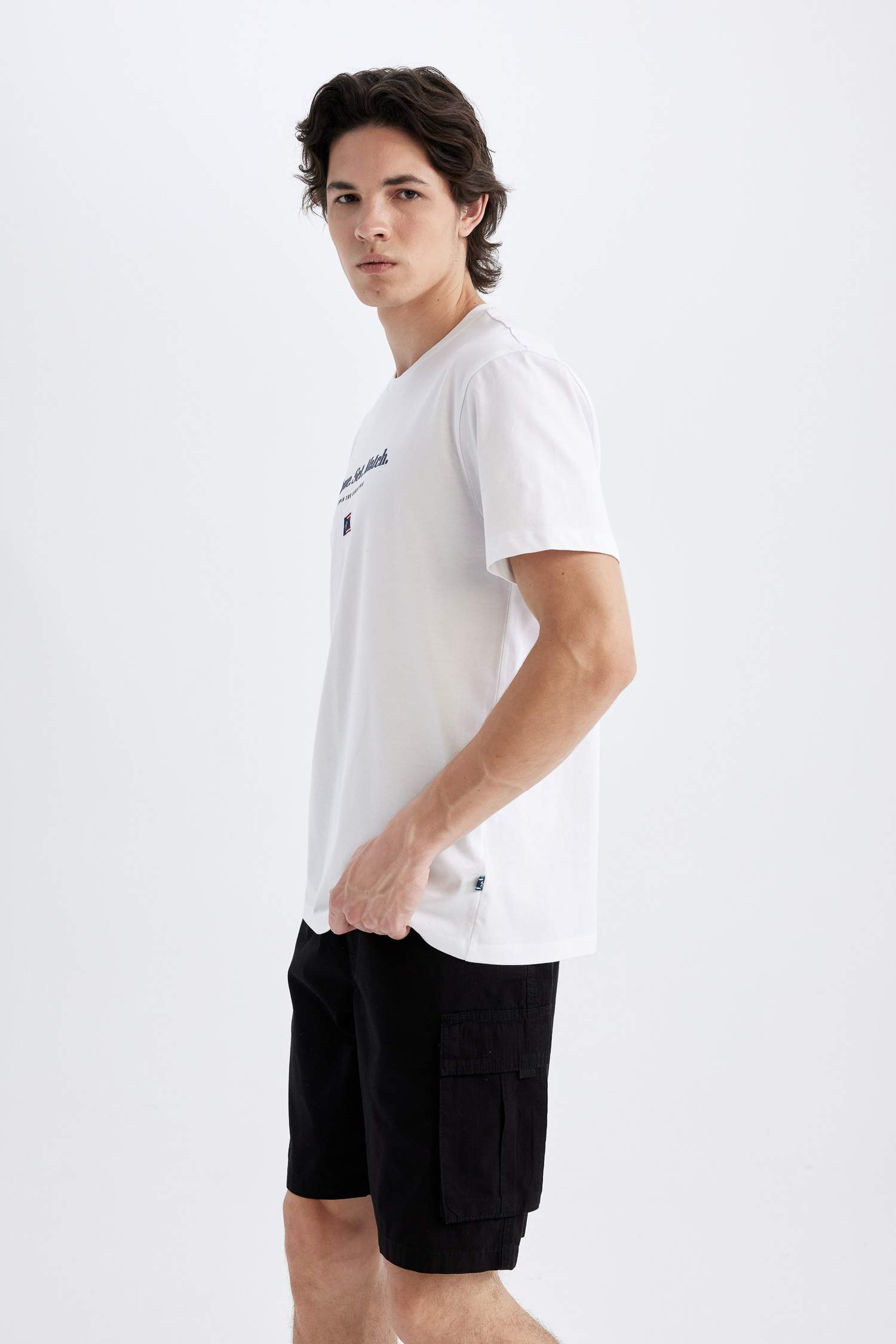 Cargo Fit Gabardine Regular Hem Bermuda