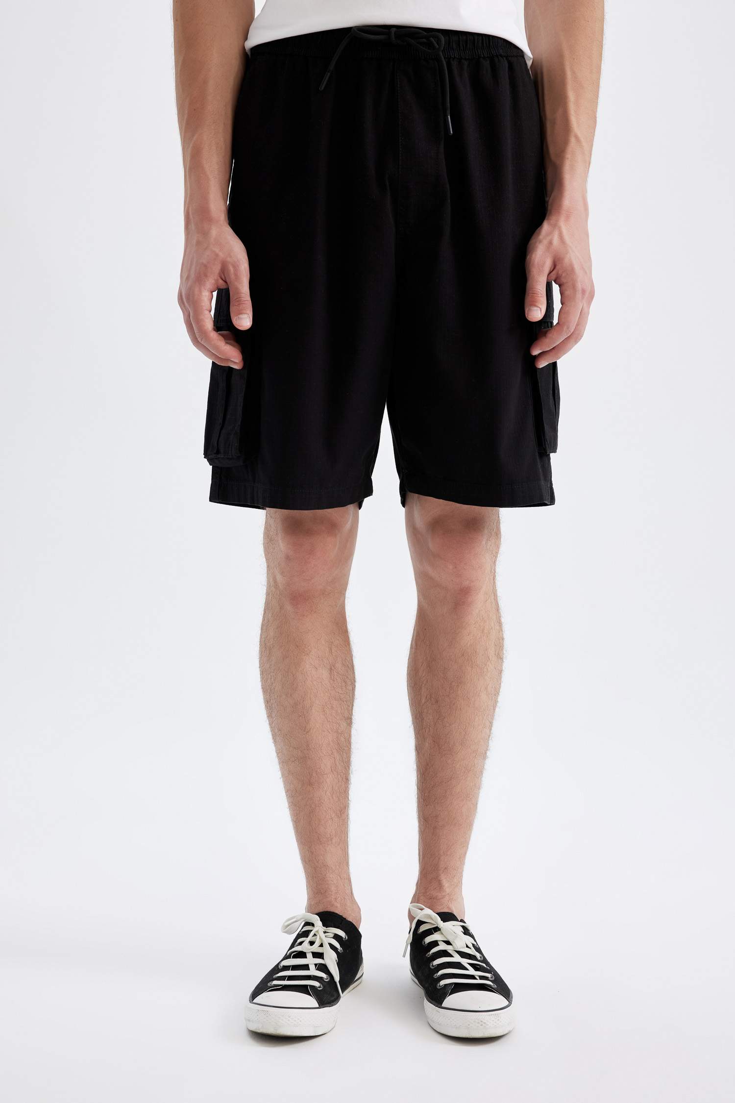 Cargo Fit Gabardine Regular Hem Bermuda