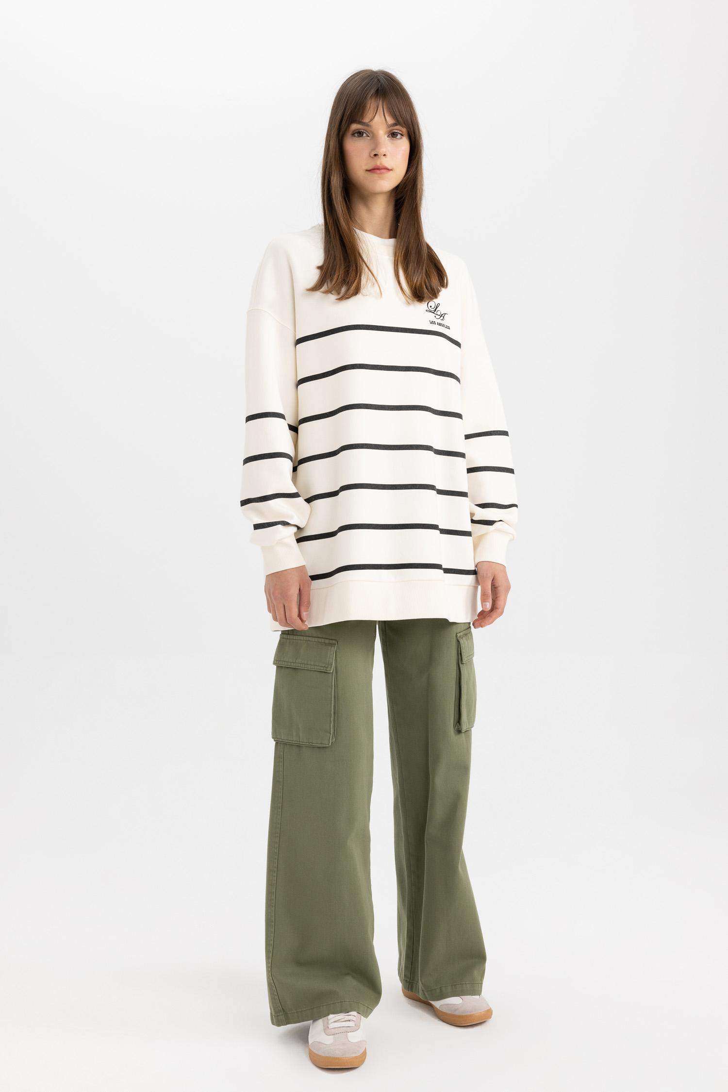 Regular Fit Crew Neck Printed Soft Fluffy Thick Sweatshirt Tunic