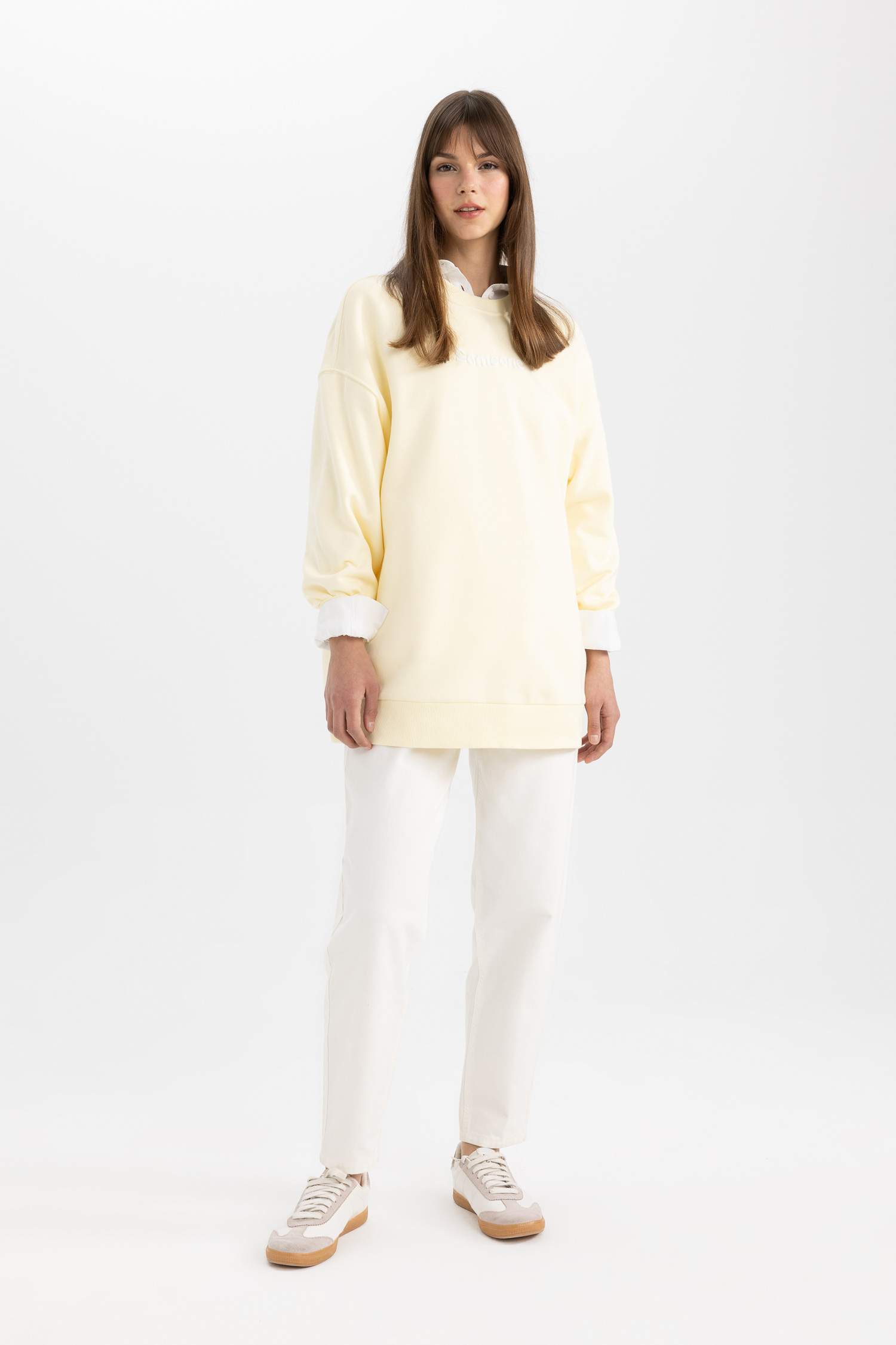 Bisiklet Yaka Sırt Baskılı İçi Yumuşak Tüylü Kalın Sweatshirt Tunik