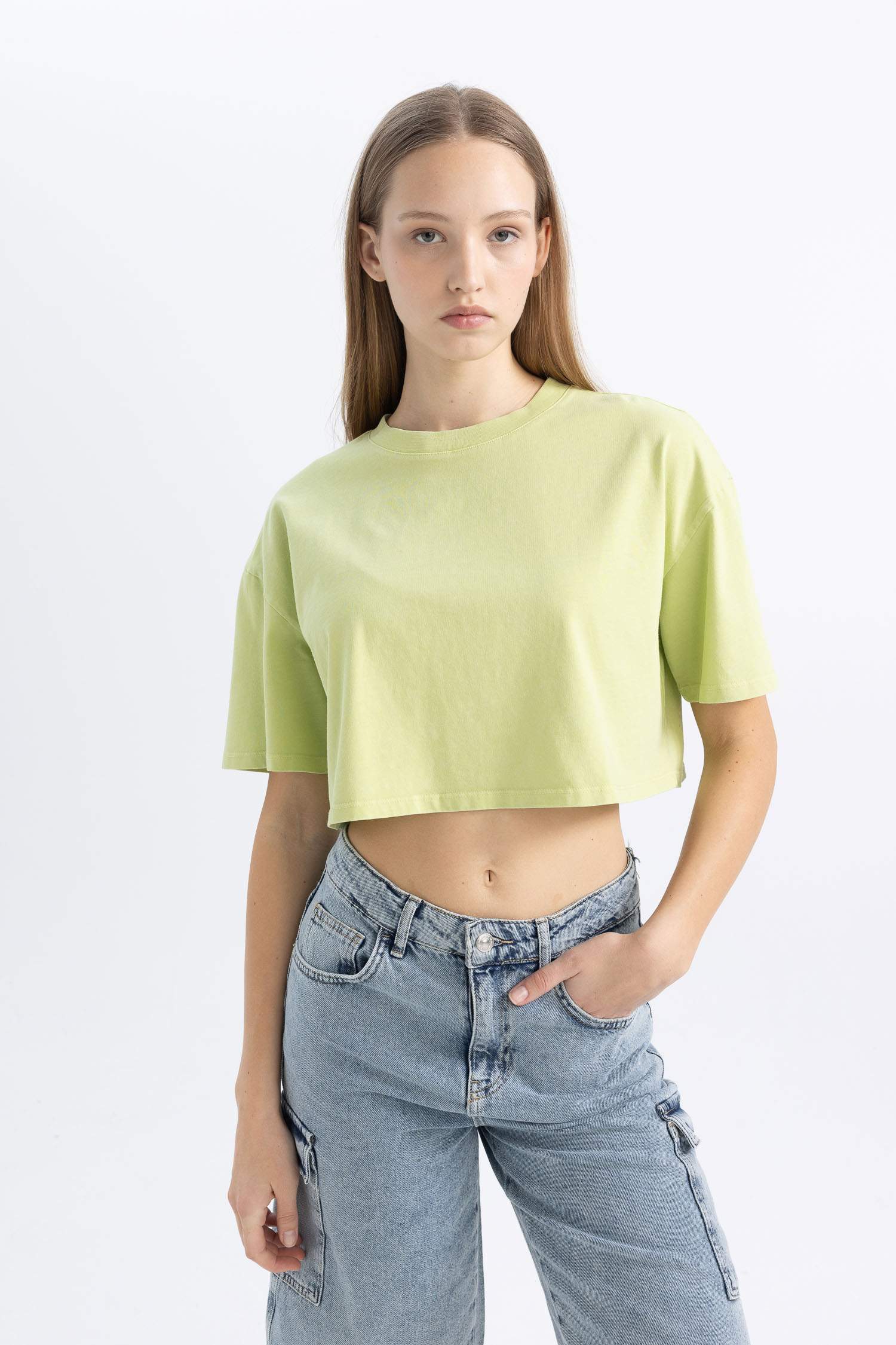 Short Sleeve Crop T-Shirt