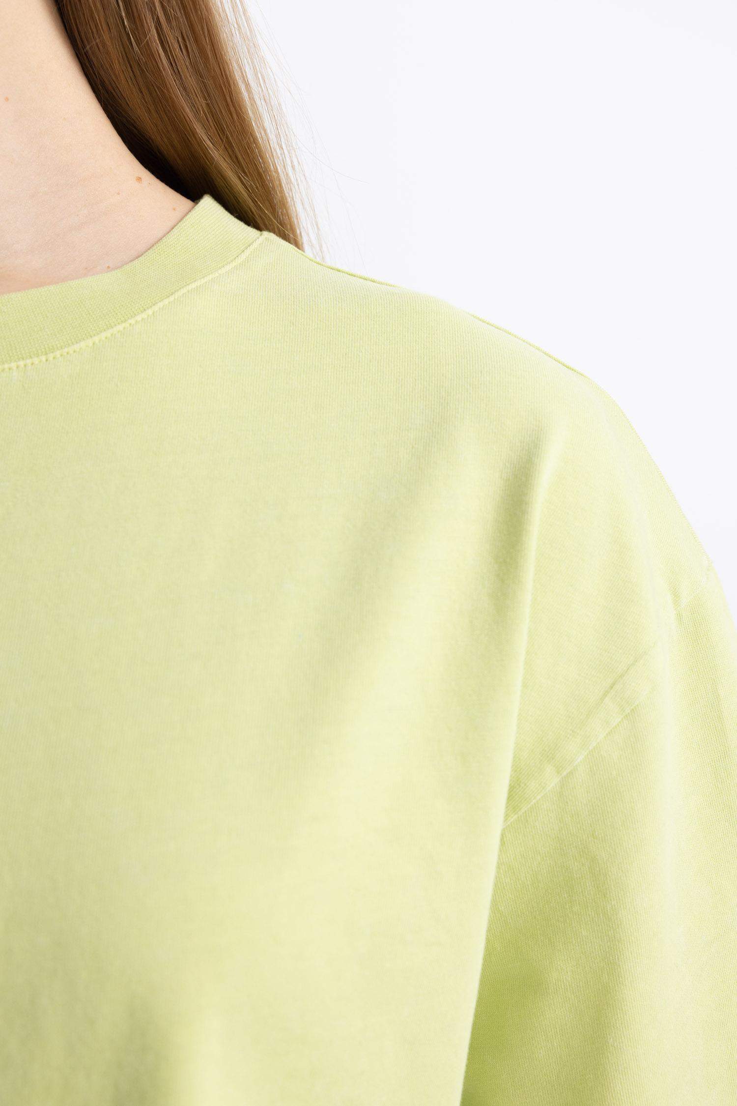 Short Sleeve Crop T-Shirt