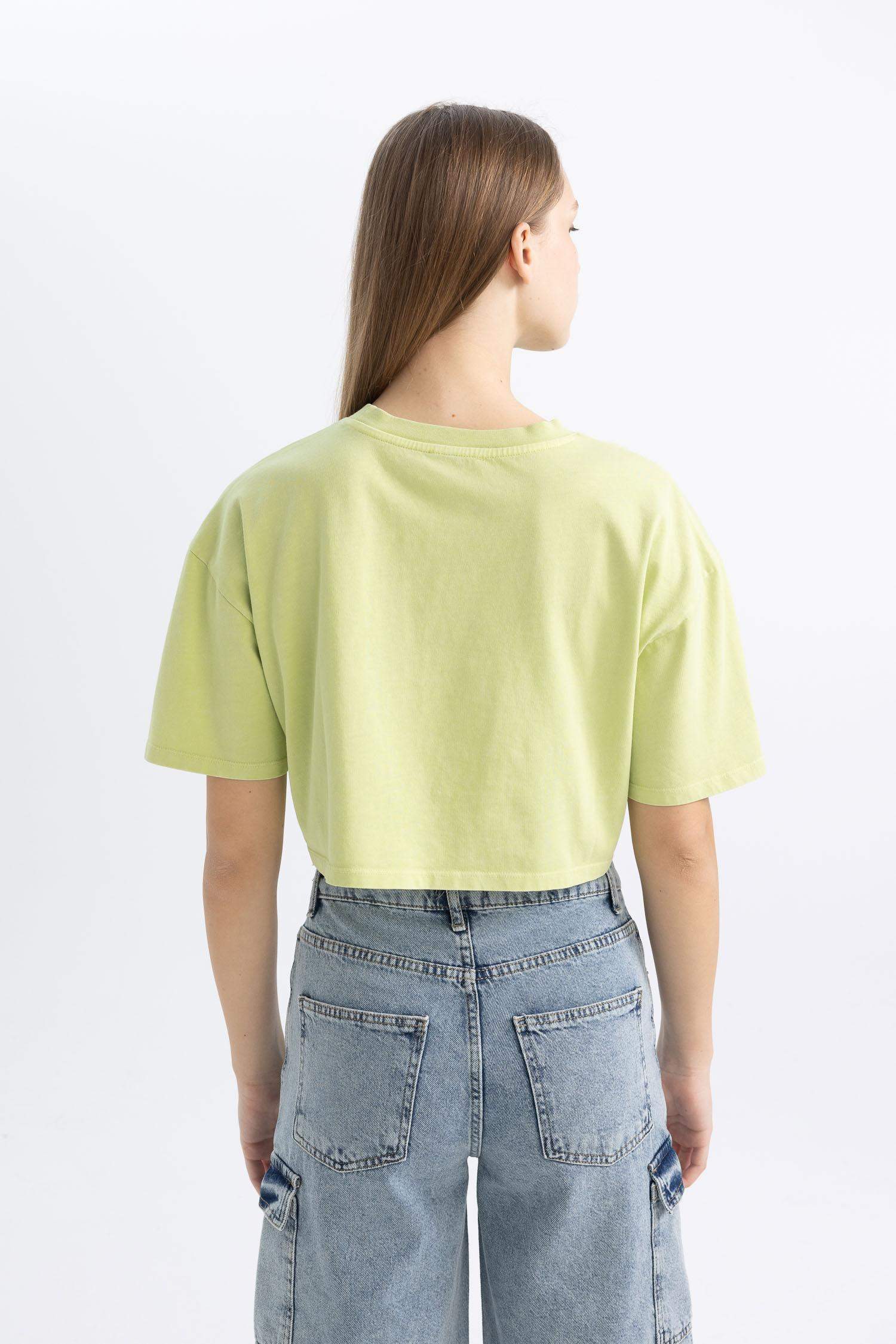 Short Sleeve Crop T-Shirt