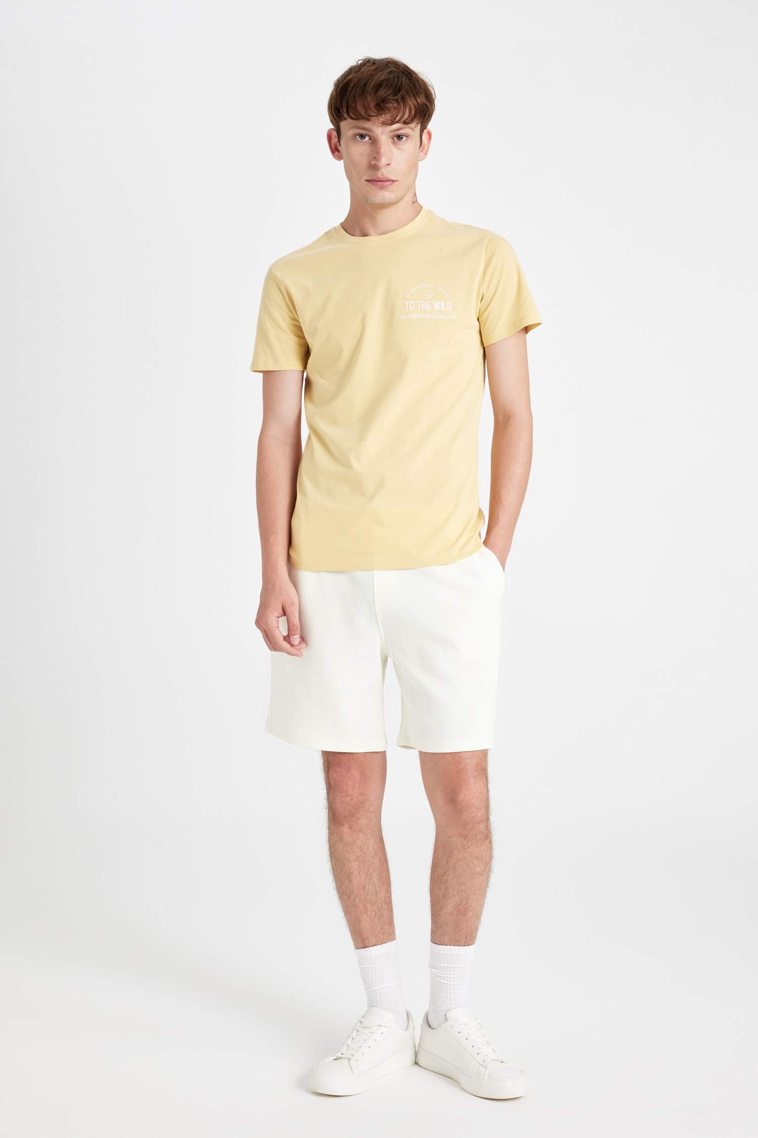 Slim Fit Crew Neck Printed Short Sleeve T-Shirt