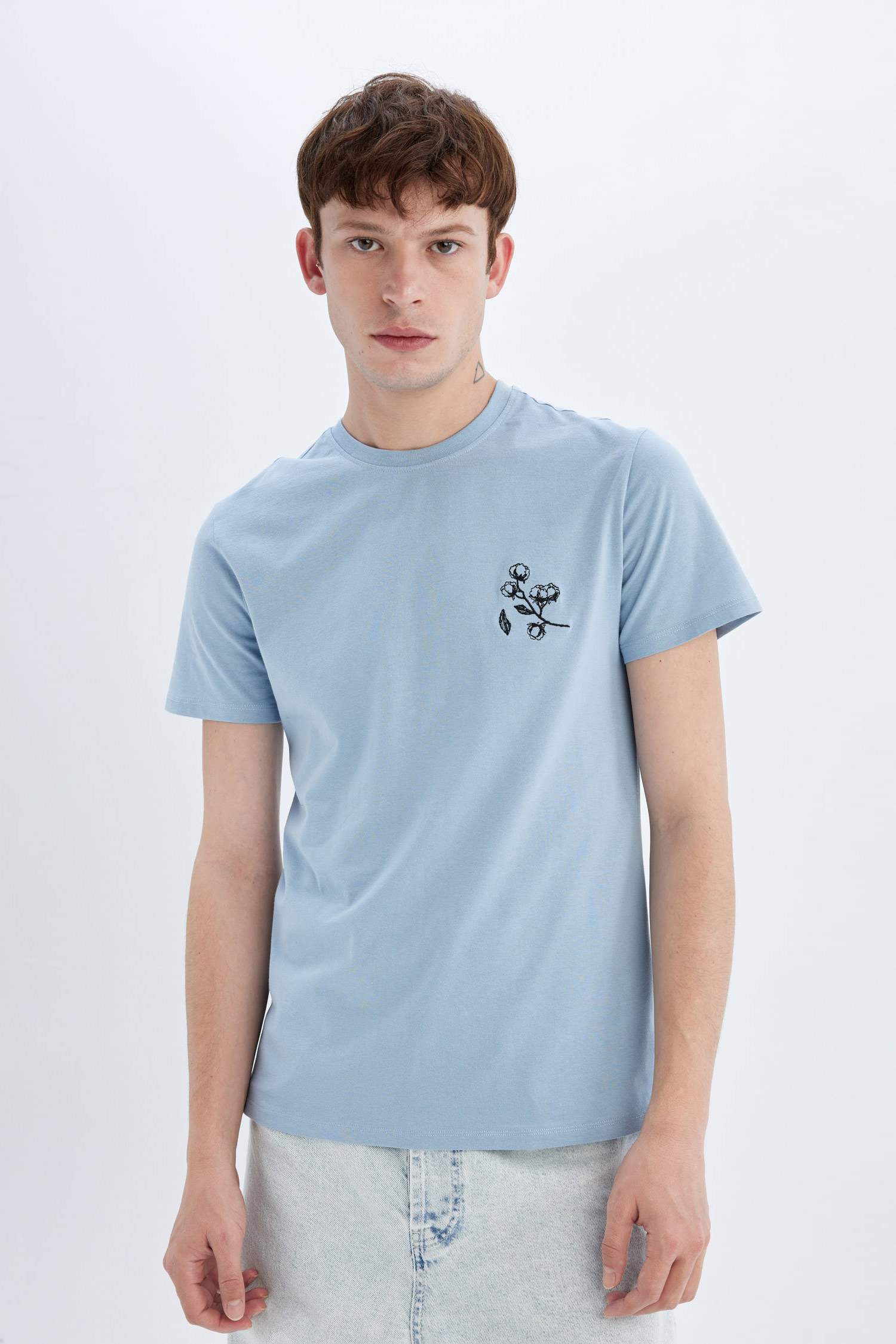Slim Fit Crew Neck Printed Short Sleeve T-Shirt