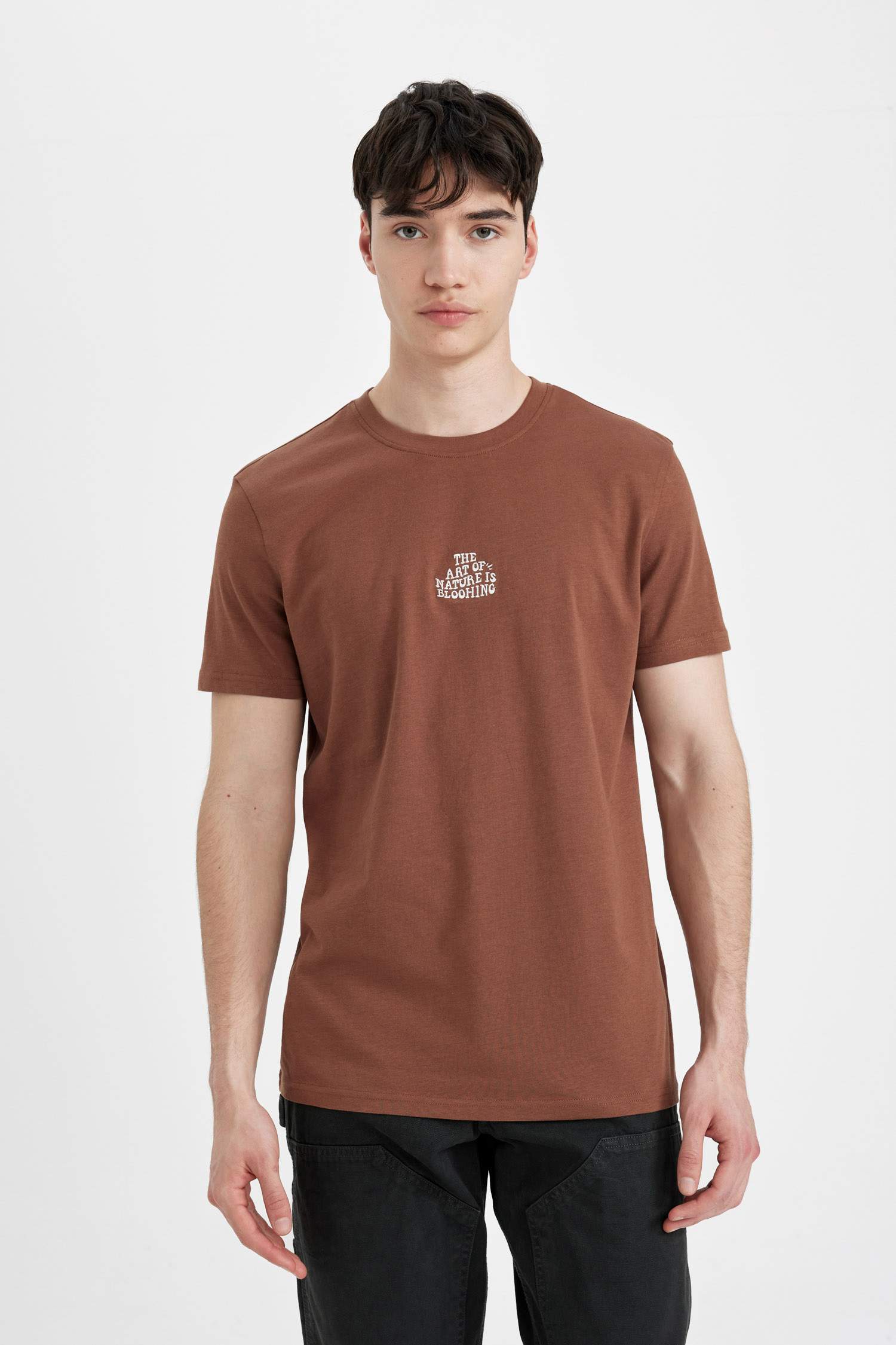 Slim Fit Crew Neck Printed Short Sleeve T-Shirt