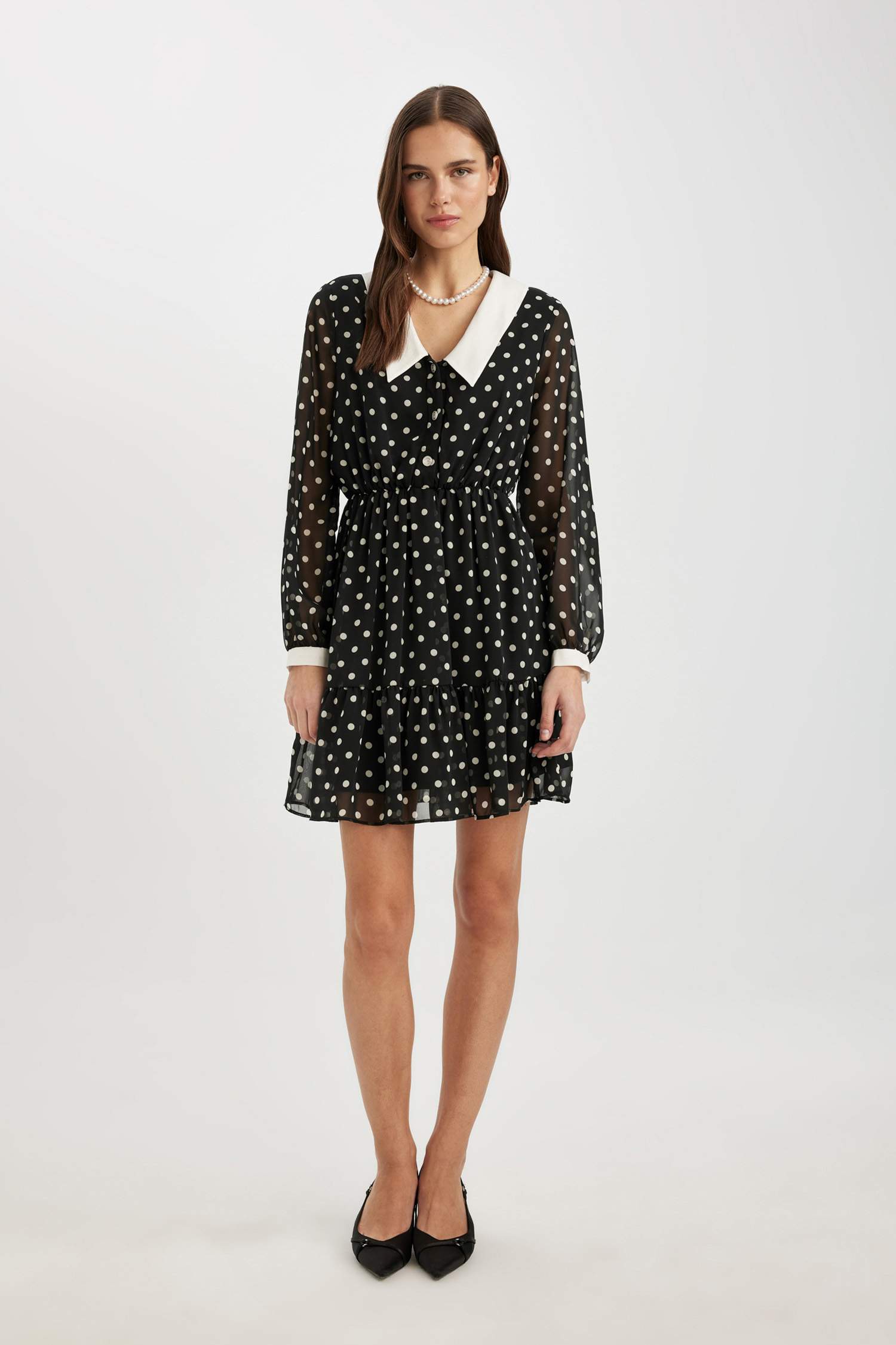 Mini robe à manches longues en mousseline à pois