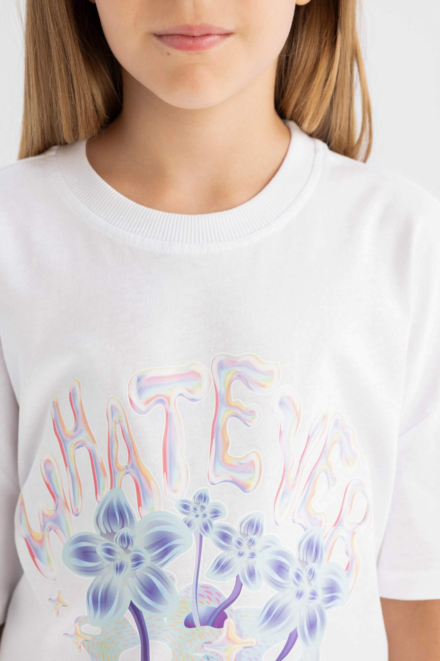Girl Oversize Fit Crew Neck 3D Printed T-Shirt