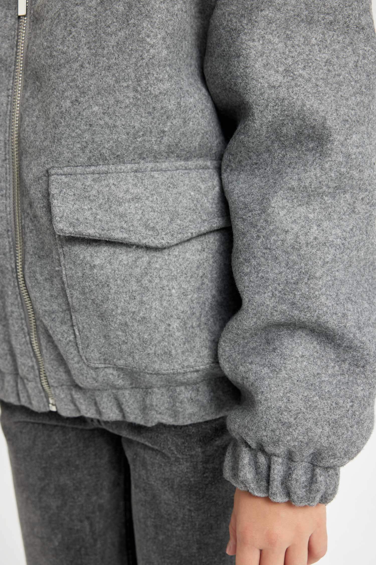 Kız Çocuk Rüzgar Geçirmez Dik Yaka Fermuarlı Çift Cepli Lastikli Kaşe Mont