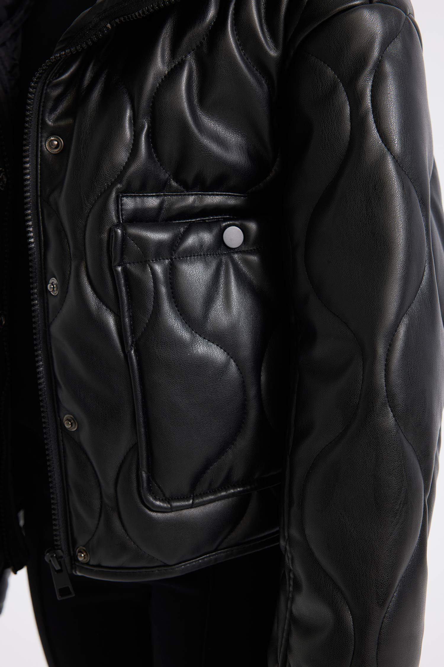 جاكيت بامب بناتي وتر بروف