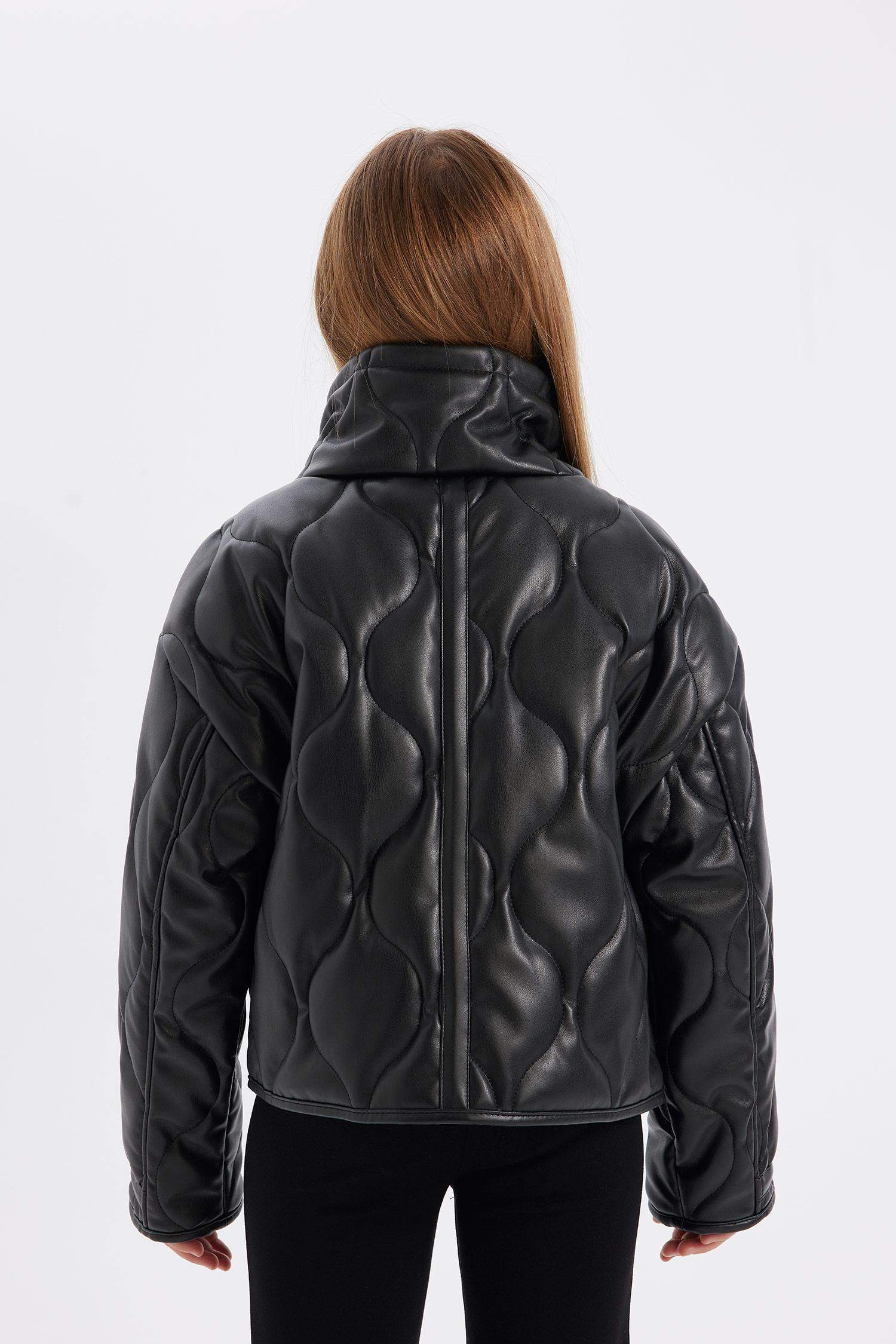 جاكيت بامب بناتي وتر بروف