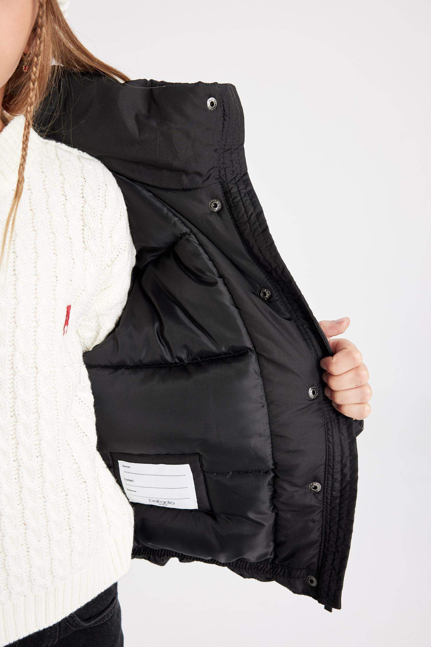 Куртка водоотталкивающая с капюшоном для девочек