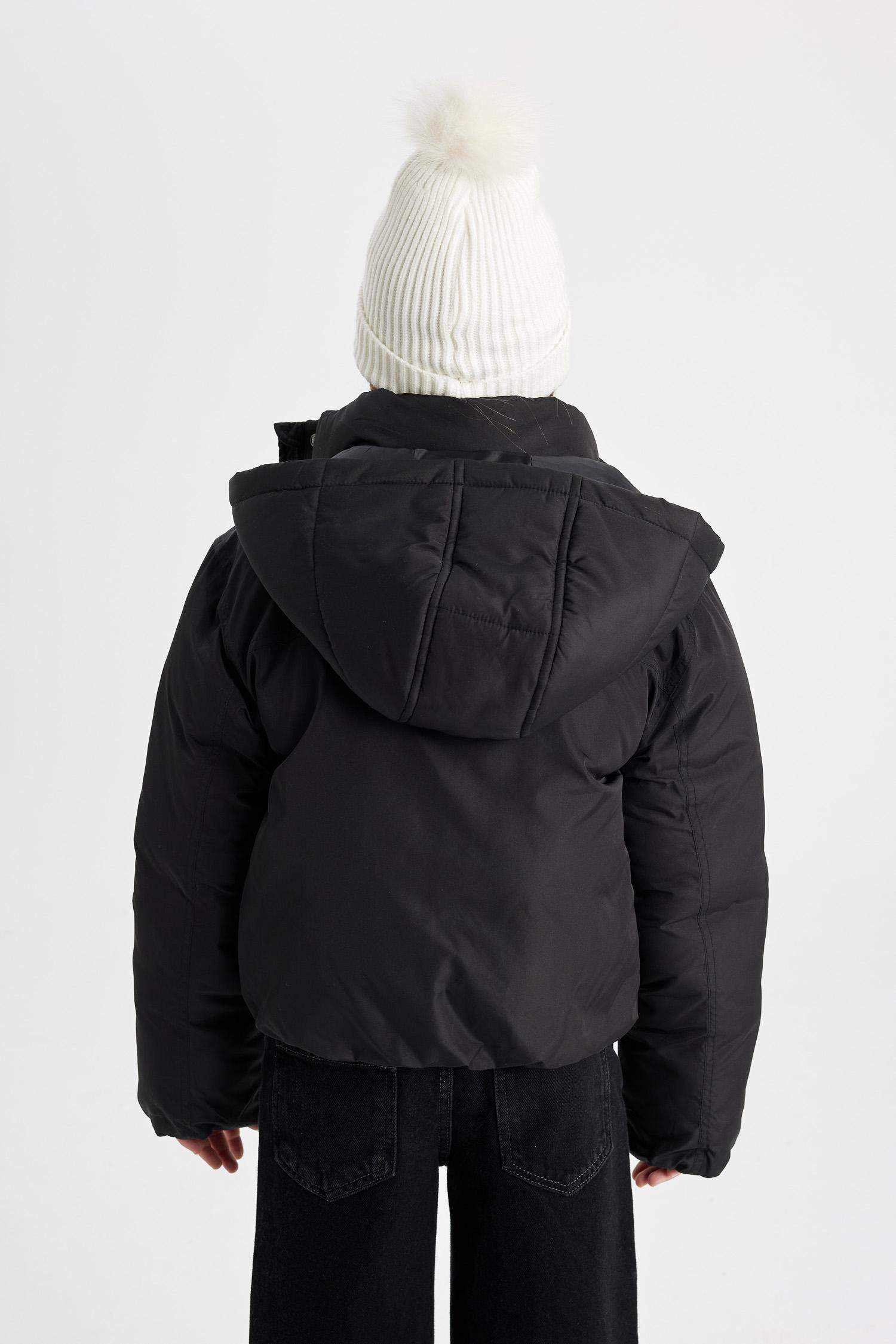 Куртка водоотталкивающая с капюшоном для девочек