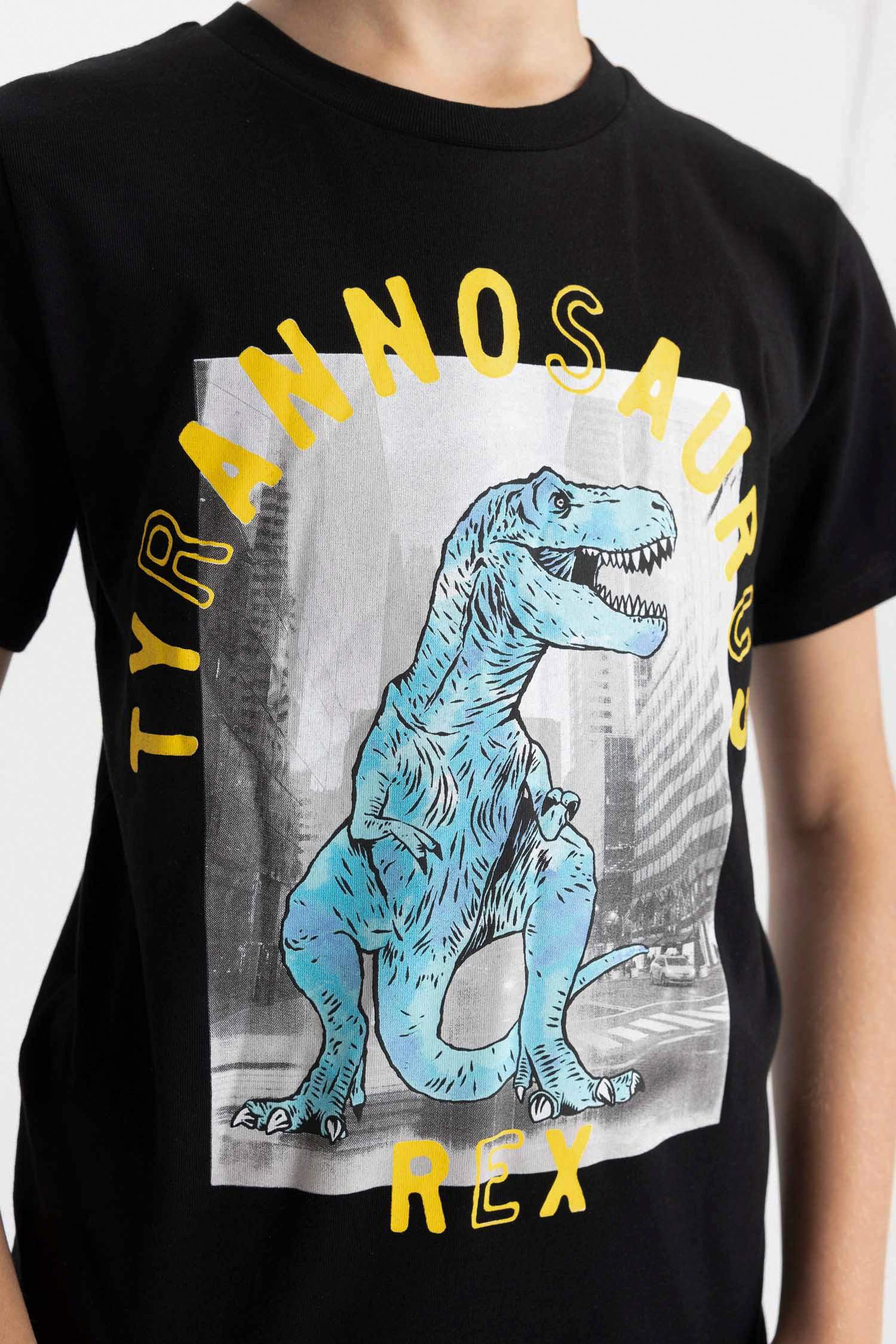 طقم بيجاما ولادي نص كم قصة عادية - قطعتين