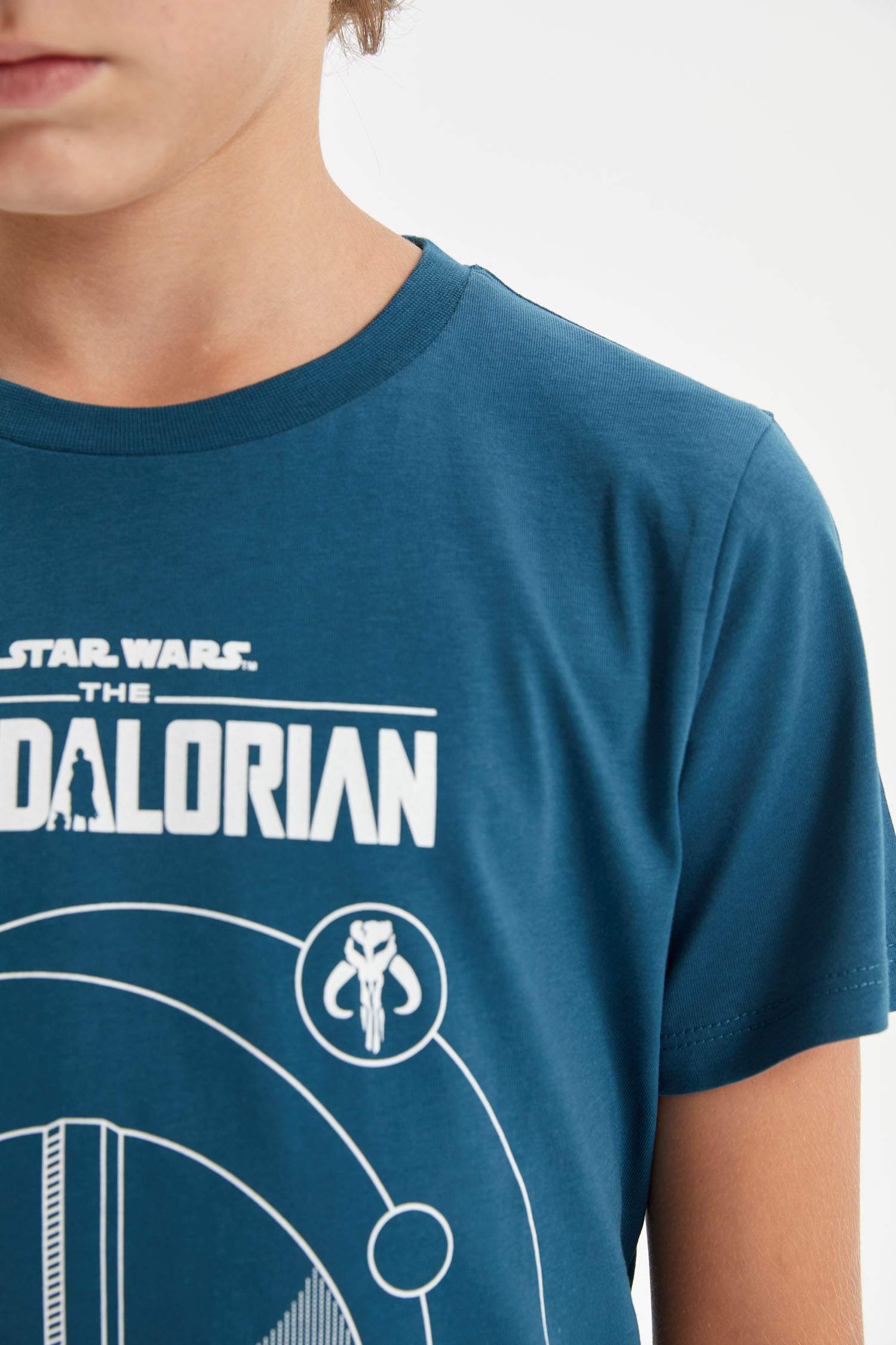 Erkek Çocuk Star Wars-Mandalorian Pijama Takımı Kısa Kollu Üst Şort