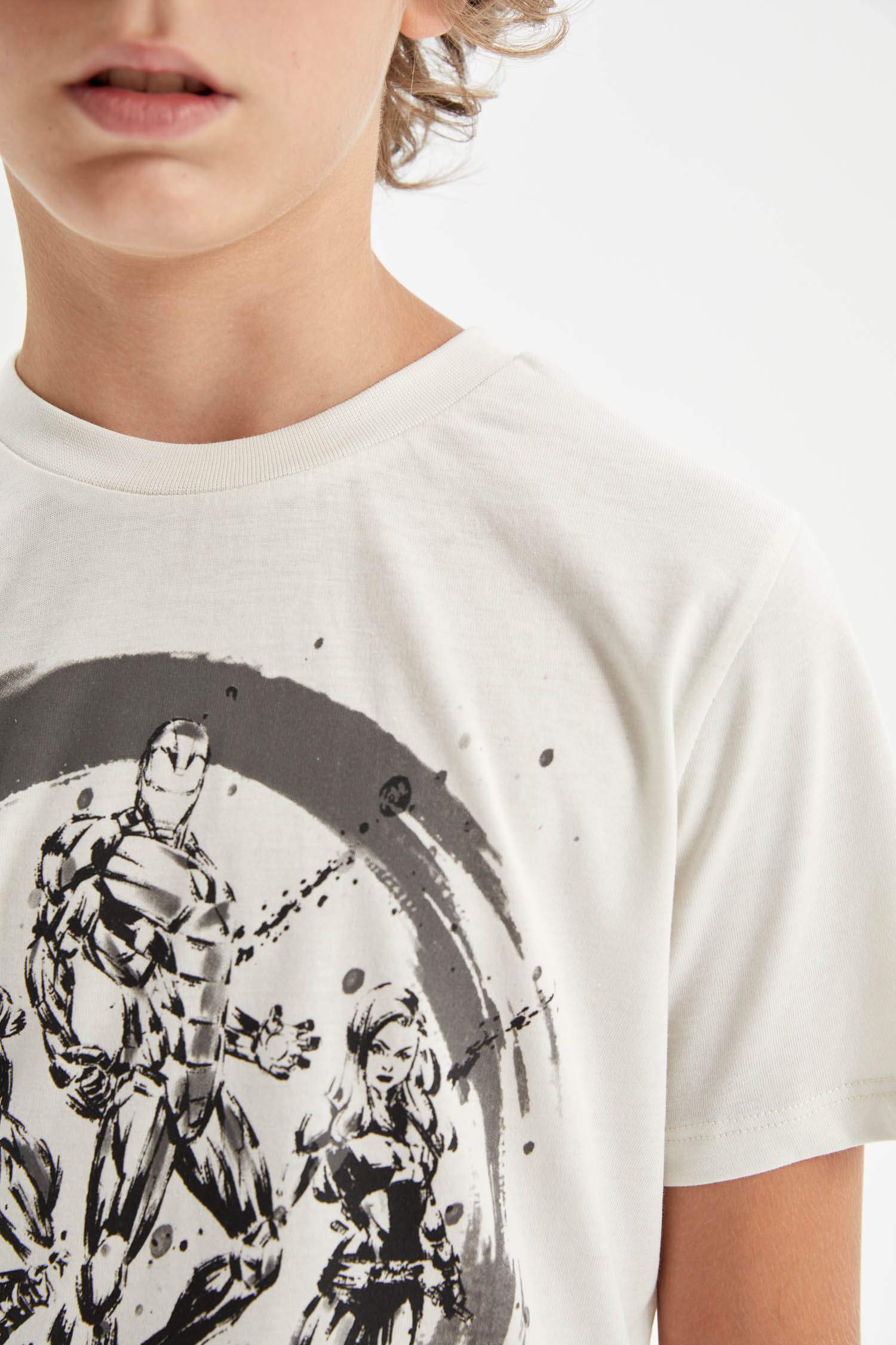 Boy Marvel Avengers 2 Piece Pajama Set