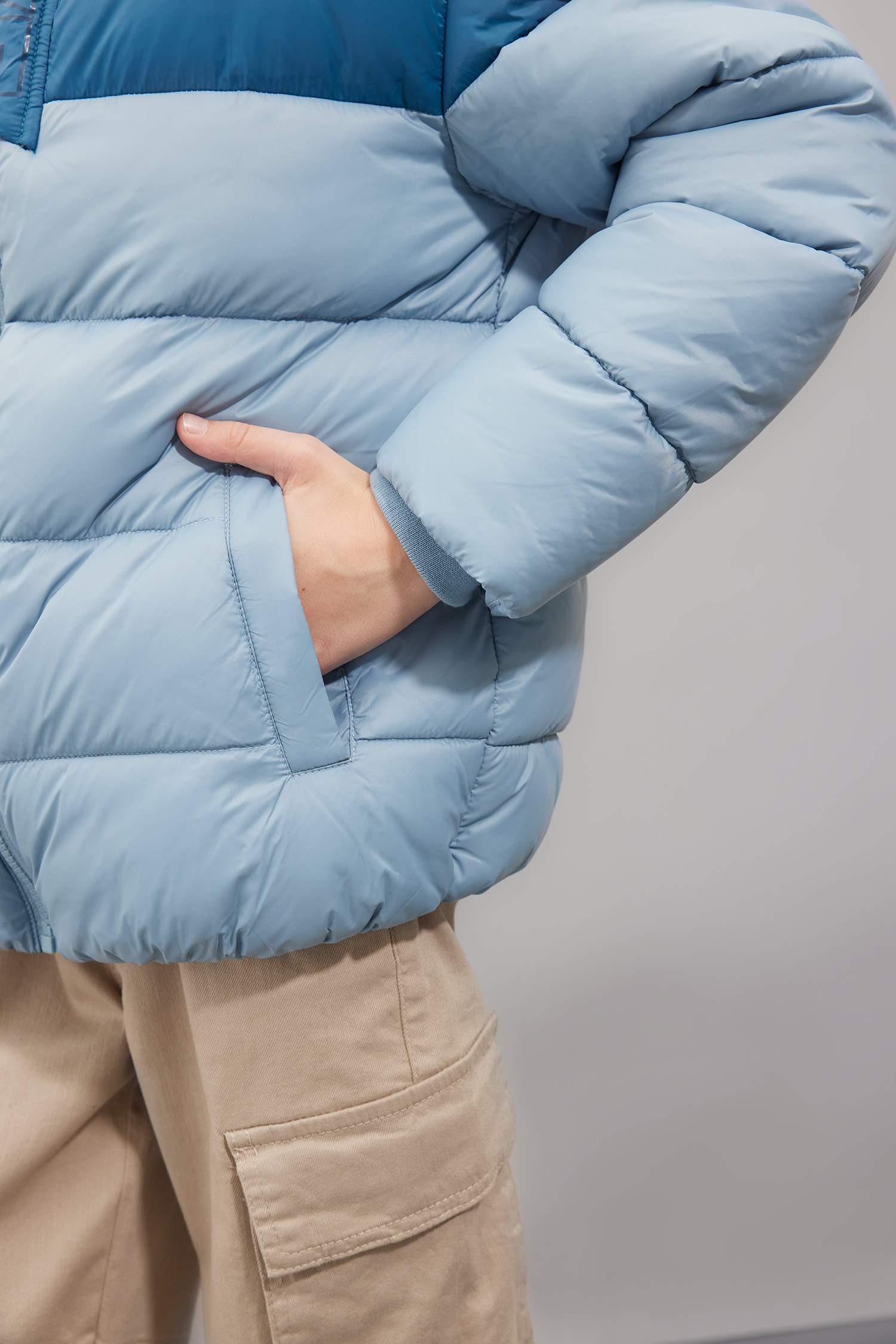 Erkek Çocuk Su Geçirmez Kapüşonlu Fermuarlı Cepli Polar Astarlı Şişme Mont