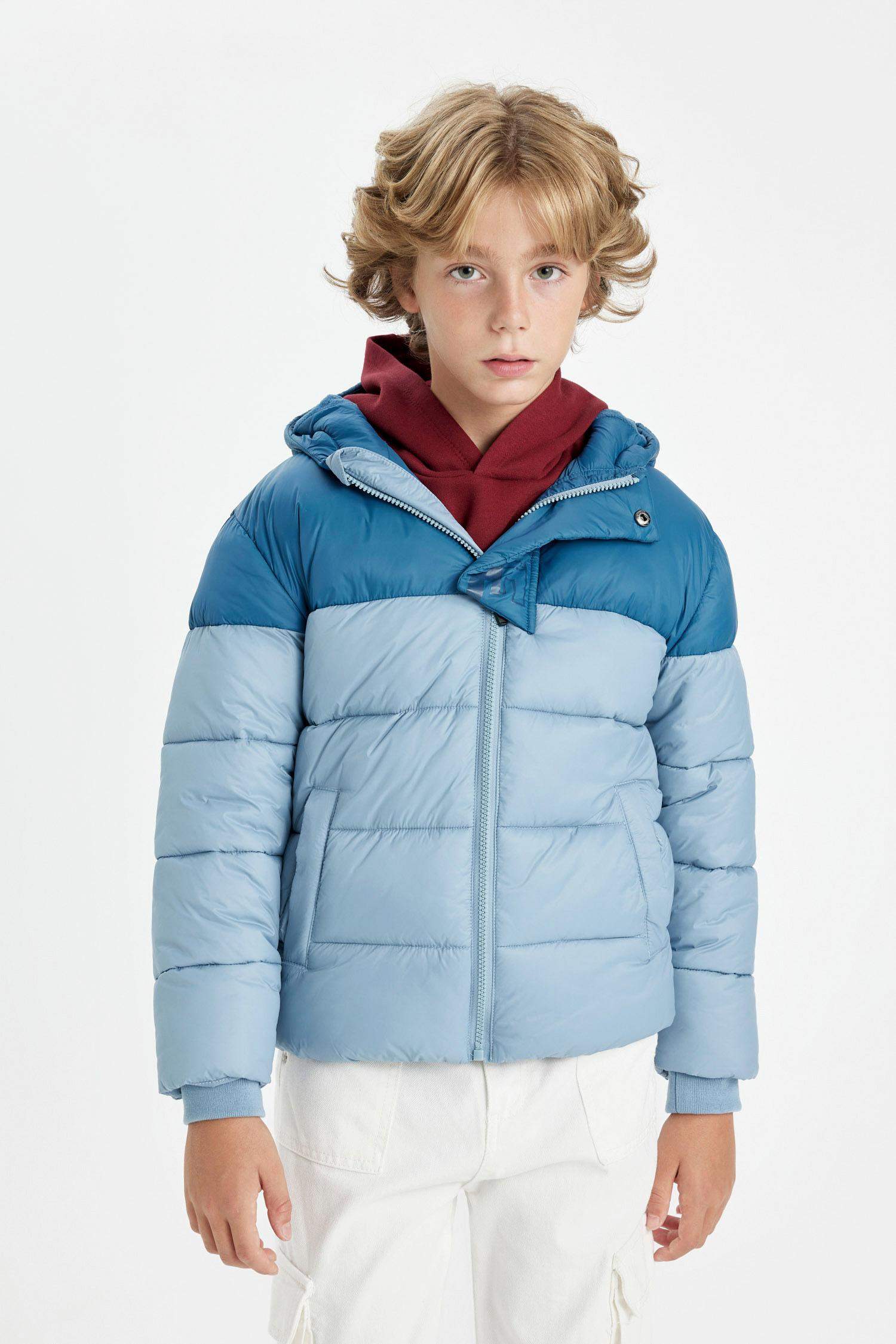 Erkek Çocuk Su Geçirmez Kapüşonlu Fermuarlı Cepli Polar Astarlı Şişme Mont