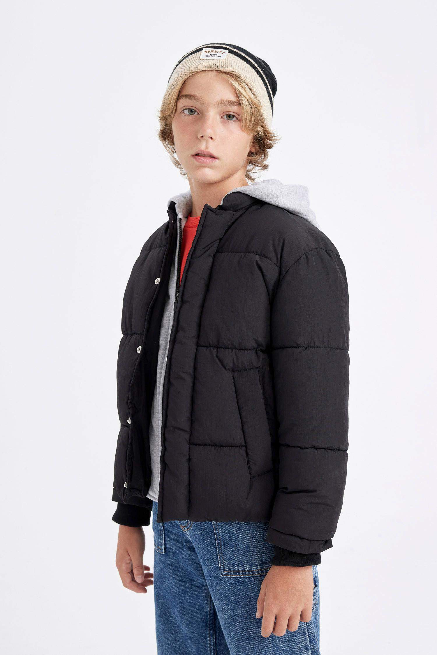 Erkek Çocuk Su Geçirmez Çıkarılabilir Kapüşonlu Fermuarlı Çıtçıtlı Cepli Şişme Mont