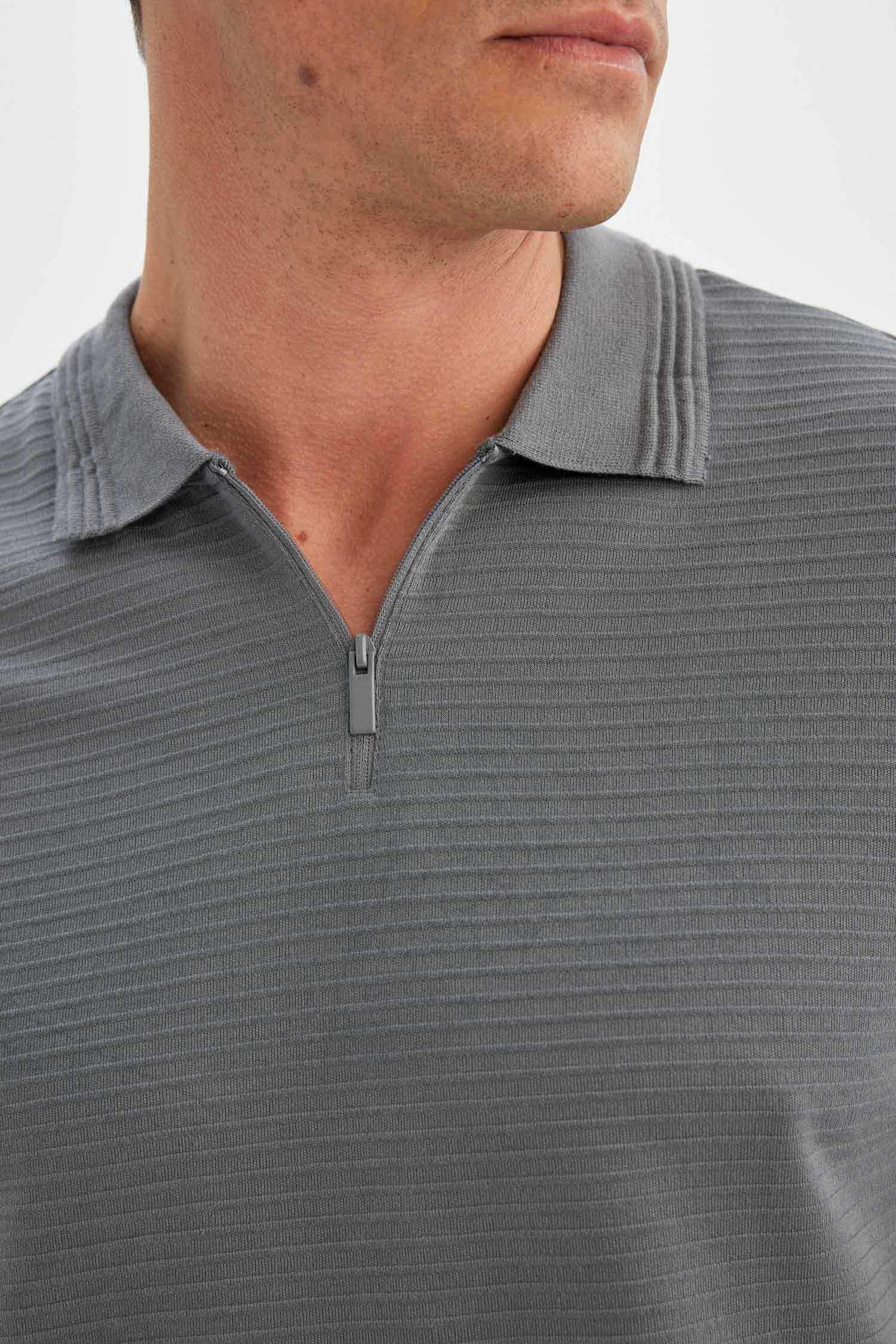 Футболка поло стандартного кроя