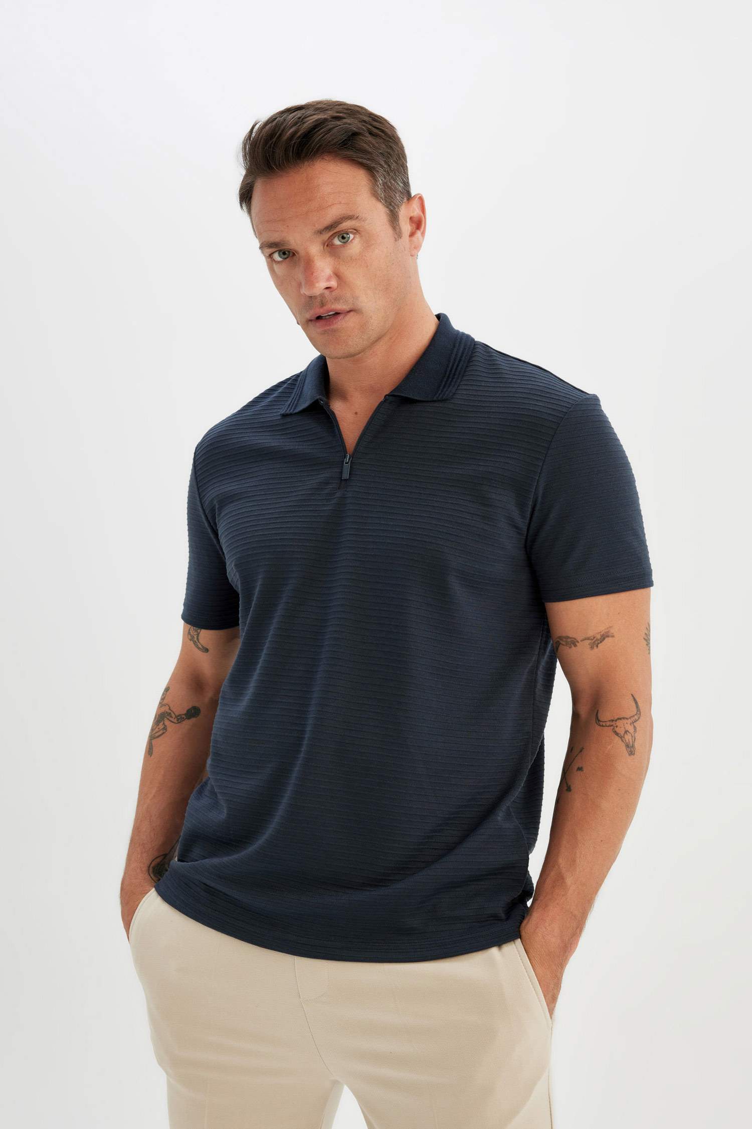 تيشيرت بولو نص ردن قصة عادية