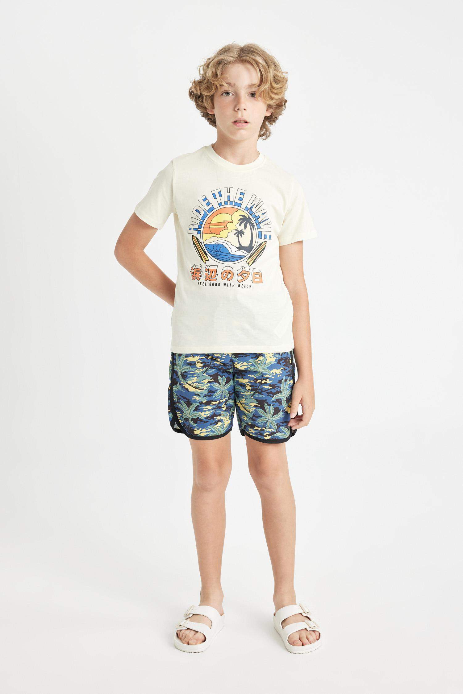 Erkek Çocuk Desenli Deniz Şortu