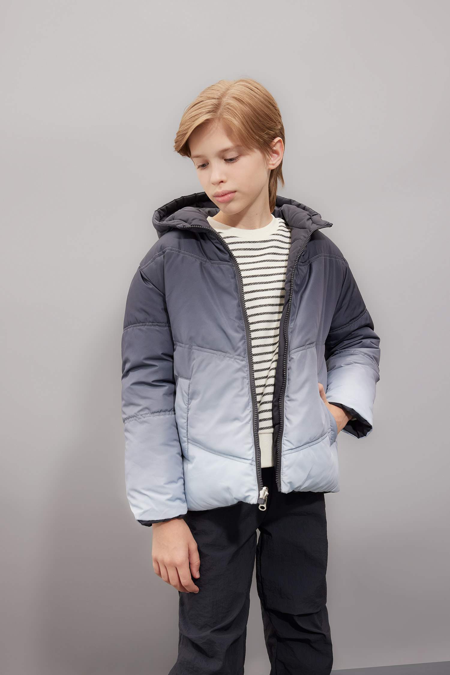 Erkek Çocuk Su Geçirmez Çift Taraflı Kapüşonlu Şişme Mont