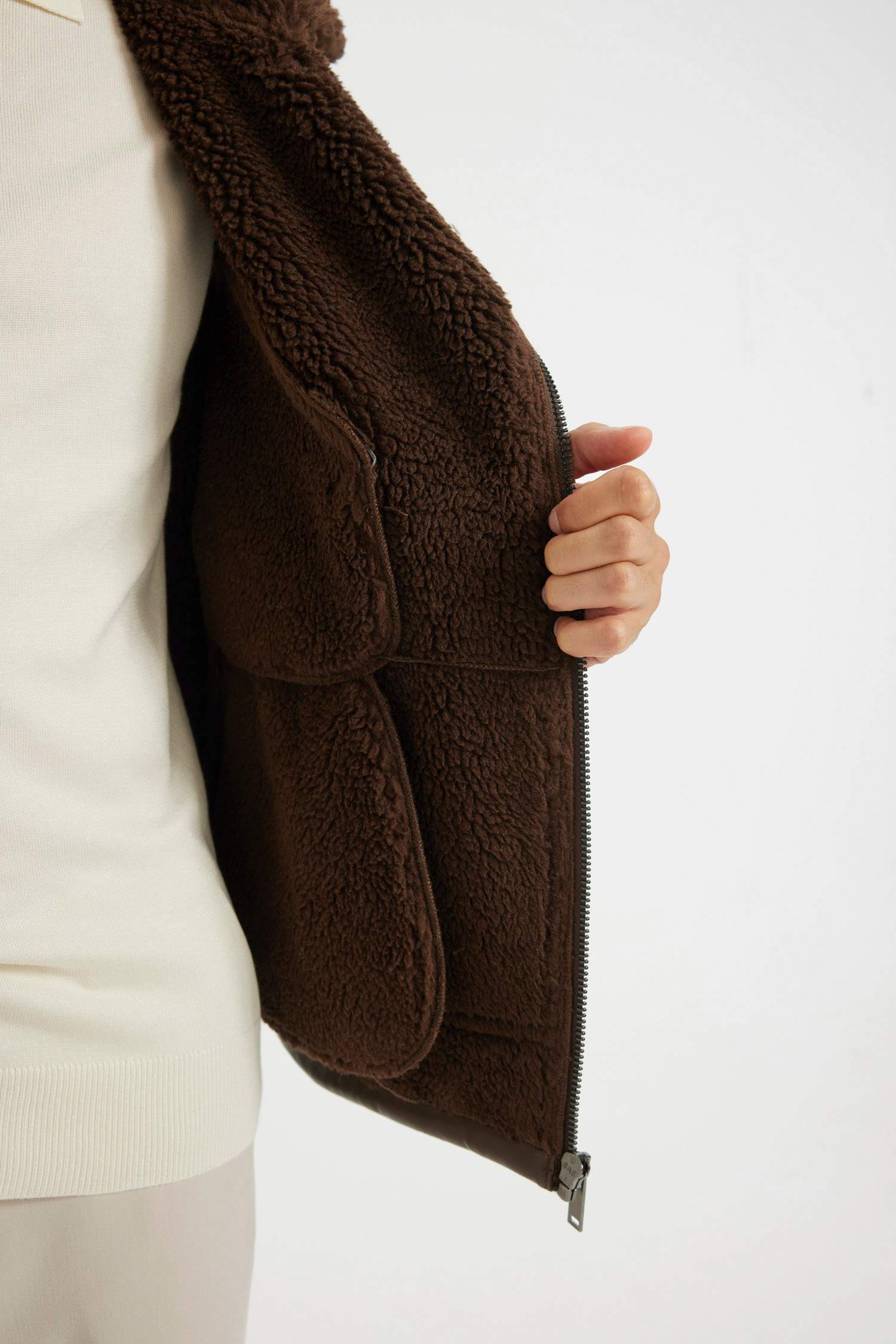 Slim Fit Dar Kesim Suni Kürk Astarlı Fermuarlı Cepli Süet Deri Kışlık Ceket Mont