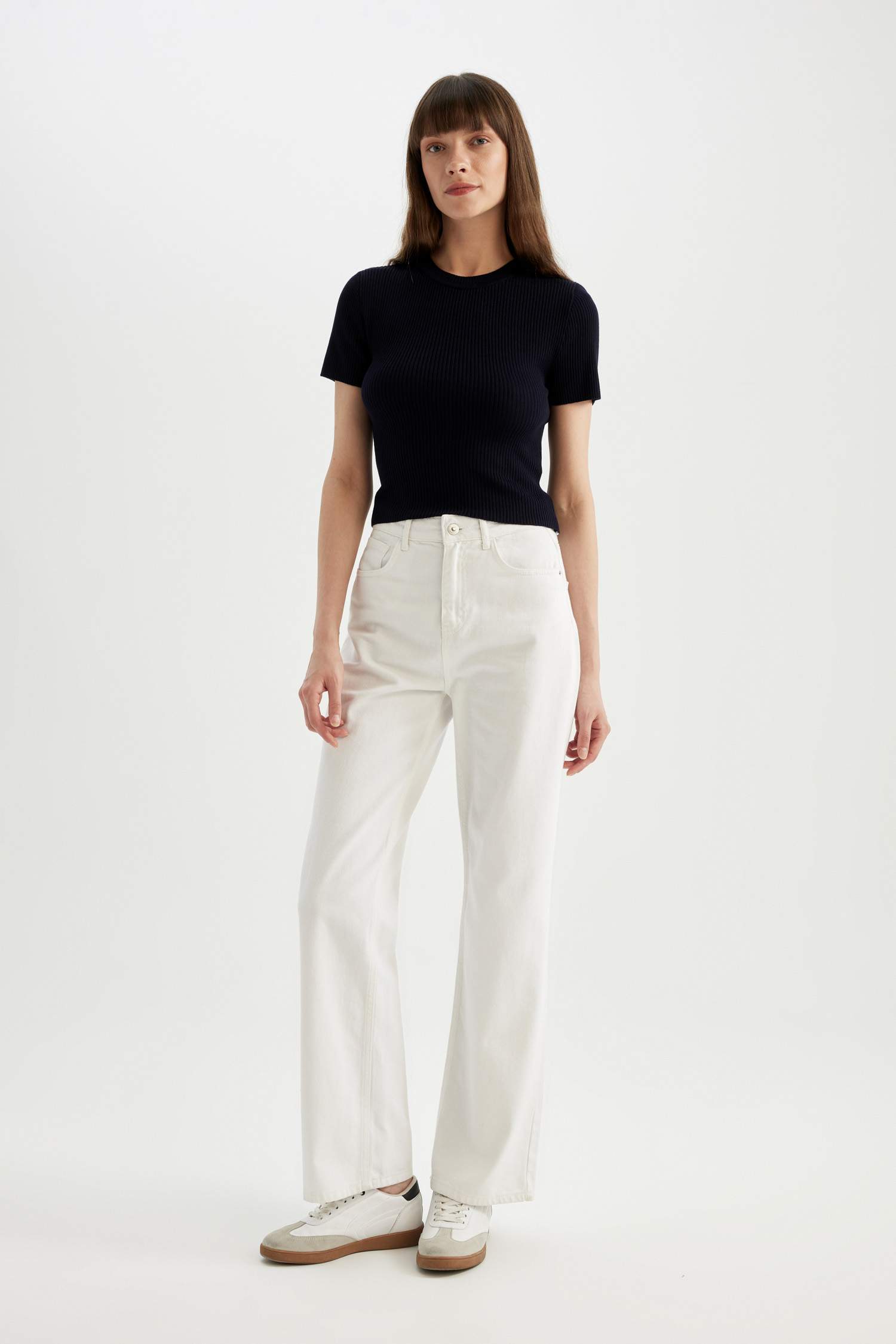 Crop Bisiklet Yaka Basic Düz Fitilli Kısa Kollu Triko Kazak