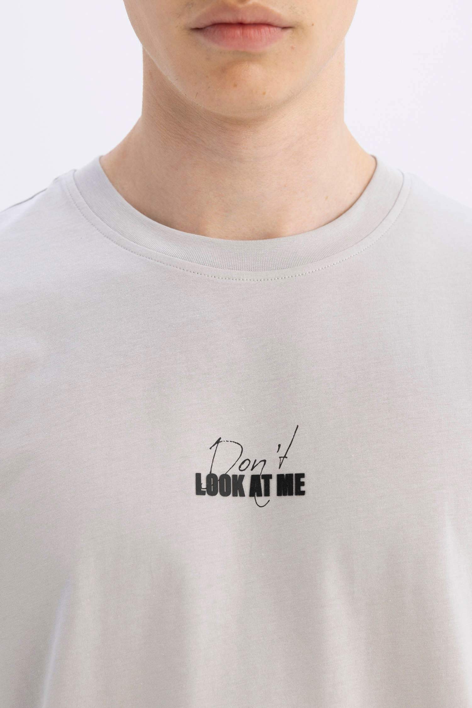 Slim Fit Crew Neck Printed T-Shirt