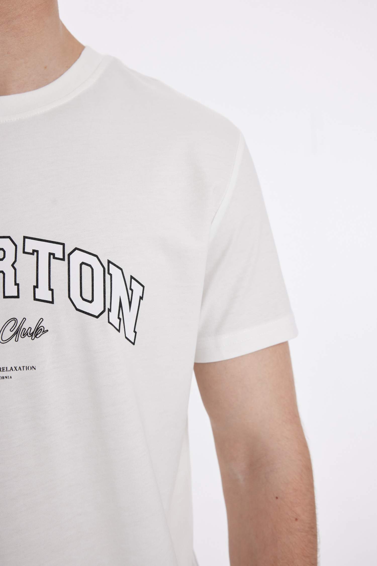 Slim Fit Crew Neck Printed T-Shirt