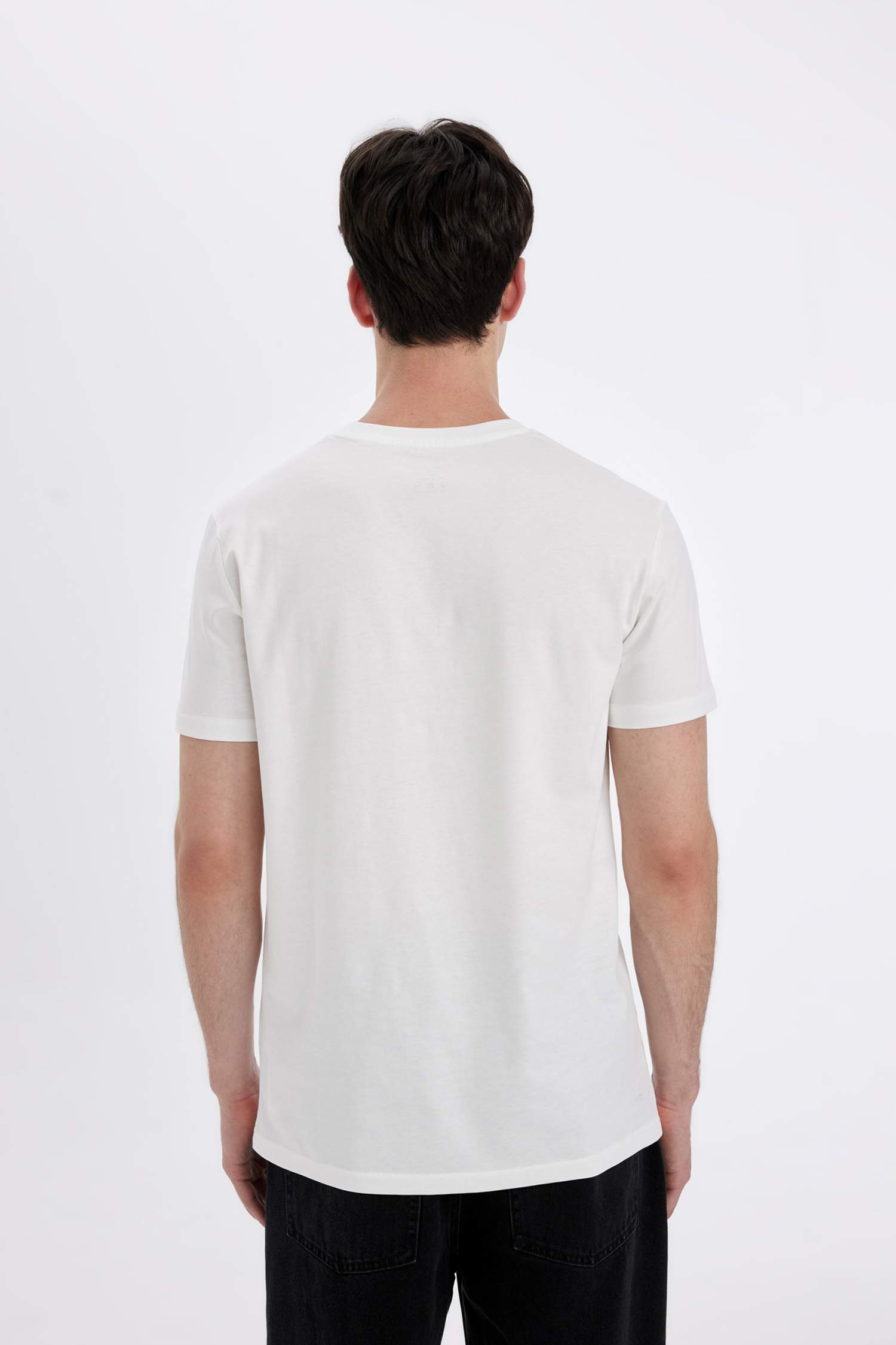 Slim Fit Crew Neck Printed T-Shirt