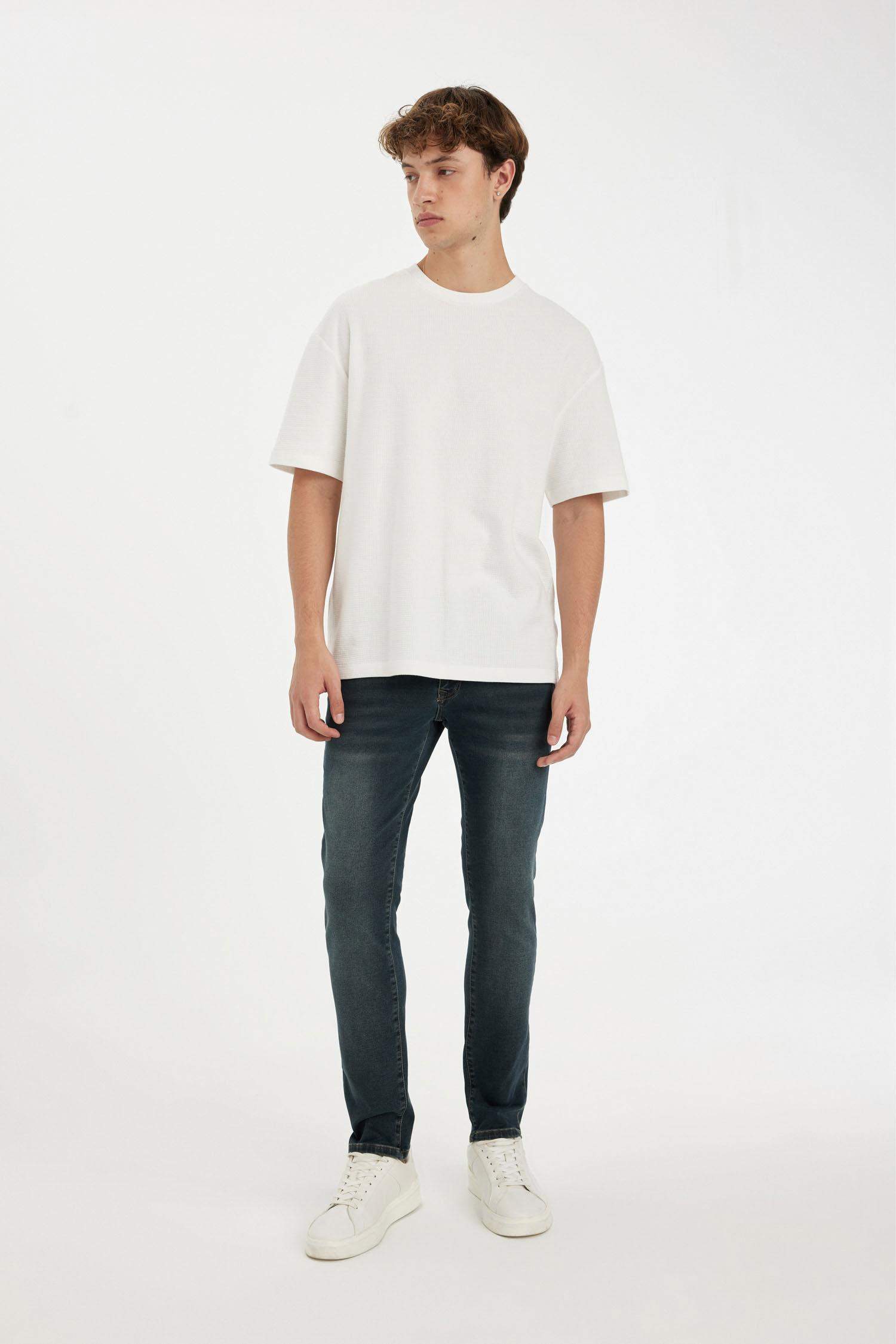 بنطلون جينز بيدرو سليم فيت برجل ضيق وخصر عادي