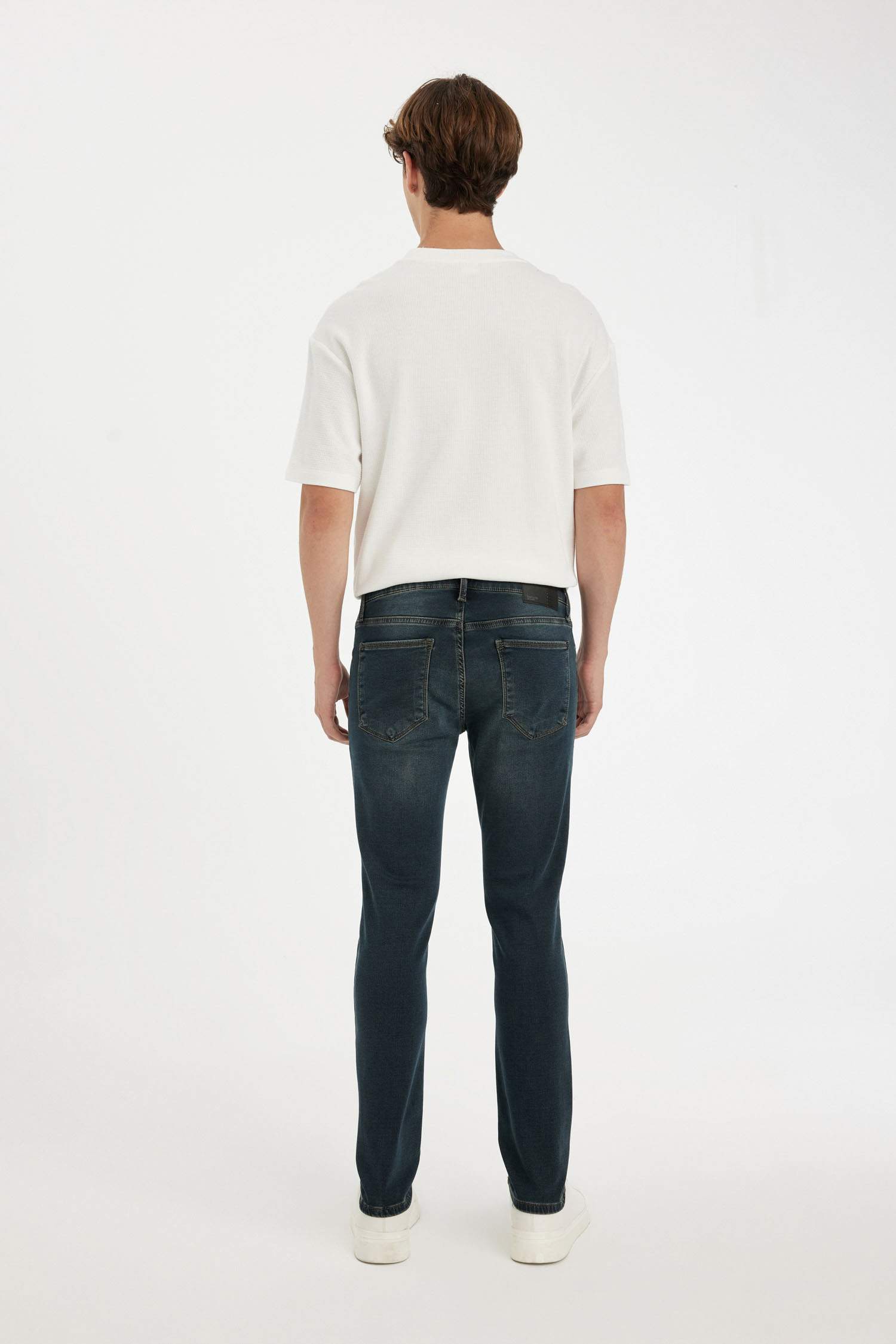 بنطلون جينز بيدرو سليم فيت برجل ضيق وخصر عادي