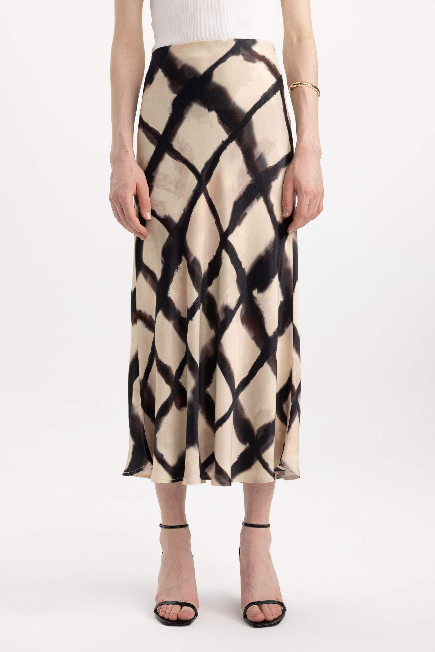 Юбка макси А-силуэта со средней талией