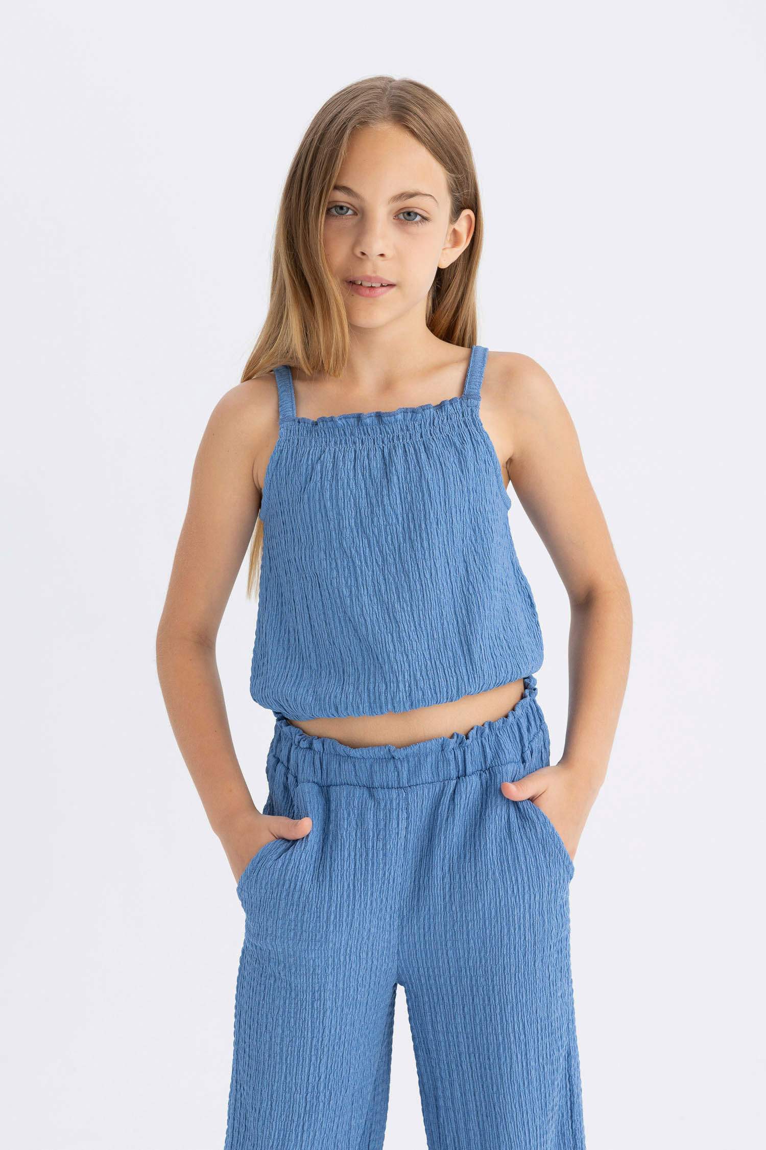 Kız Çocuk Elastik Yaka Askılı Bluz