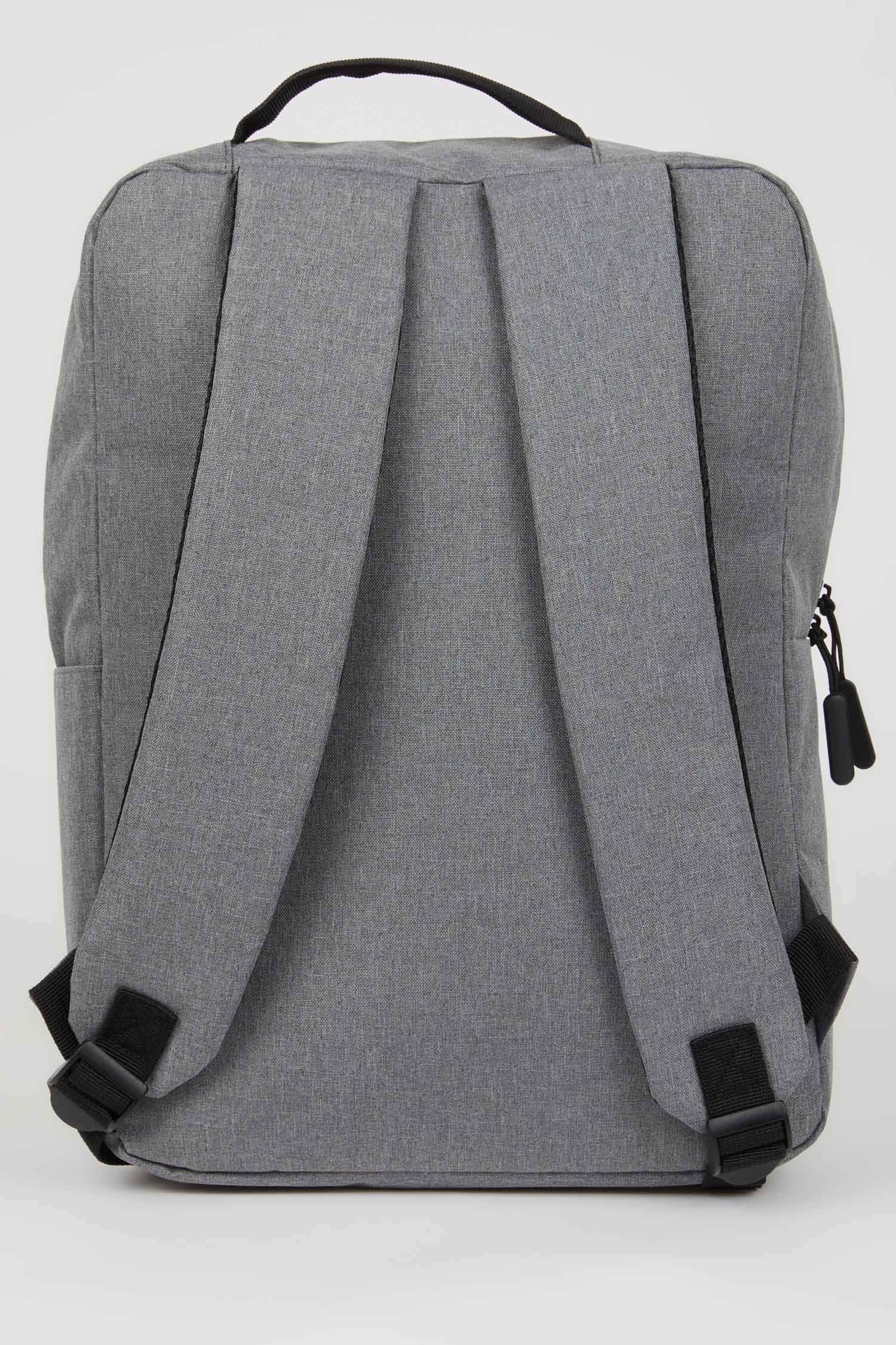 جنطة مدرسة للجنسين