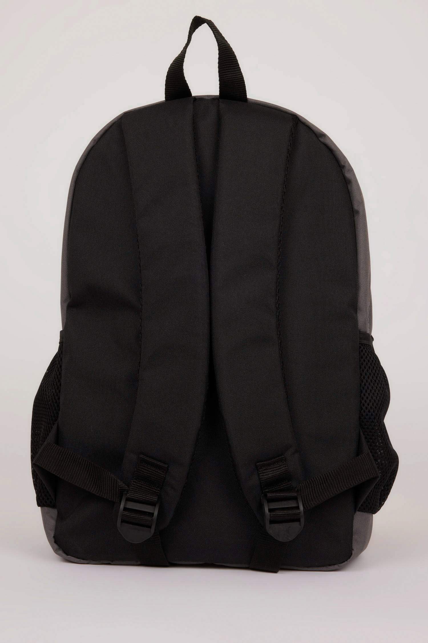 جنطة ظهر رجالي